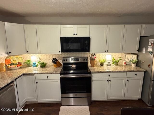 561 Lowe Circle Property Photo 9