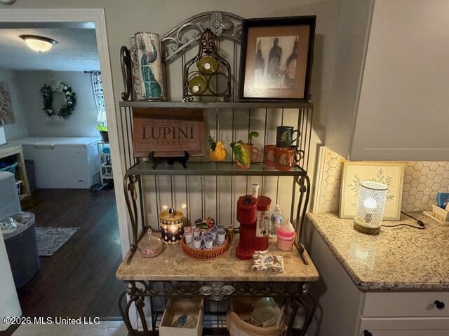 561 Lowe Circle Property Photo 12
