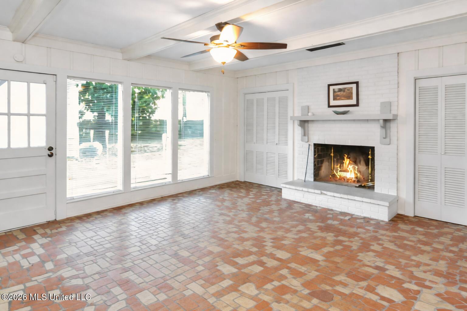 155 N Randolph Street Property Photo 4