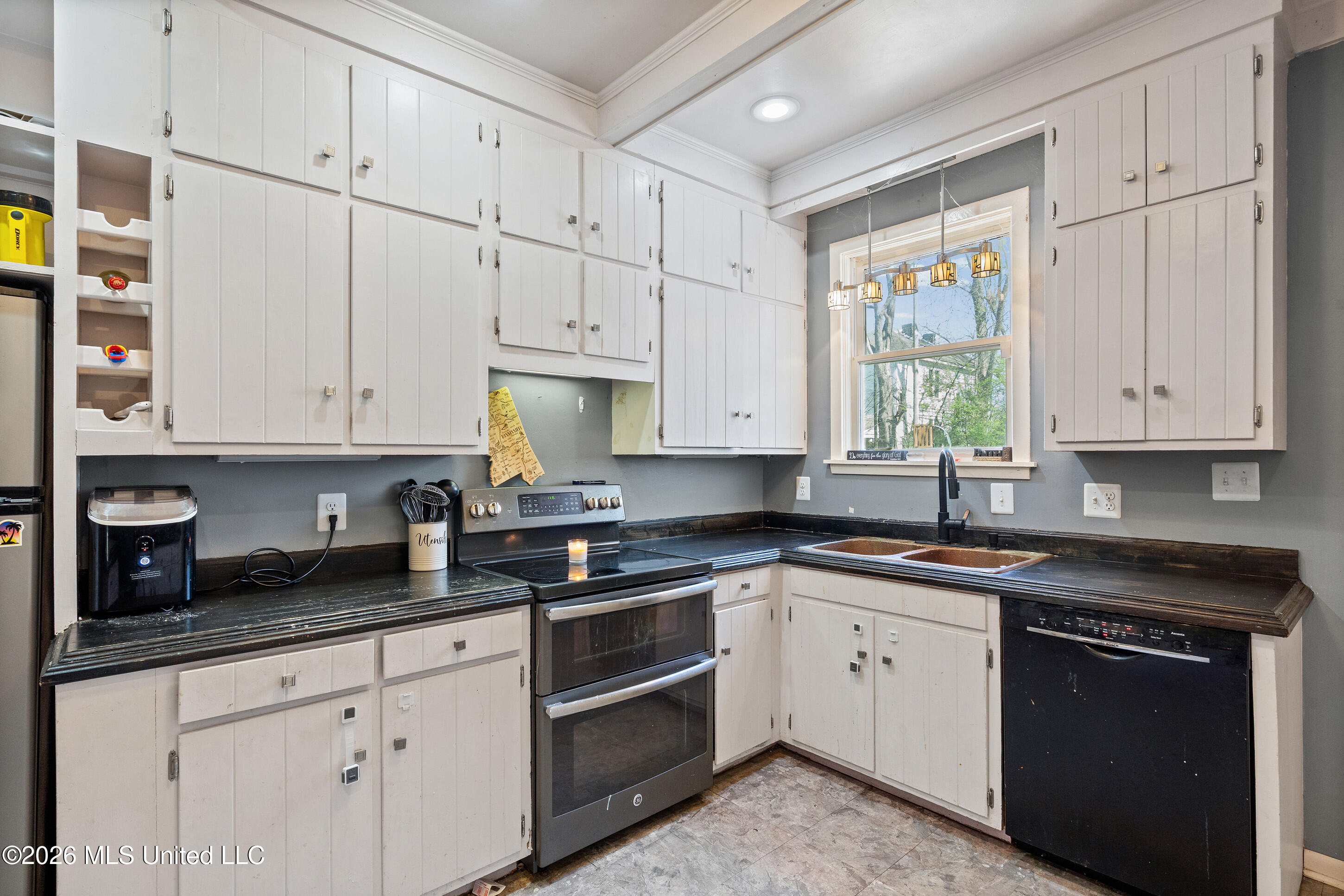 155 N Randolph Street Property Photo 11