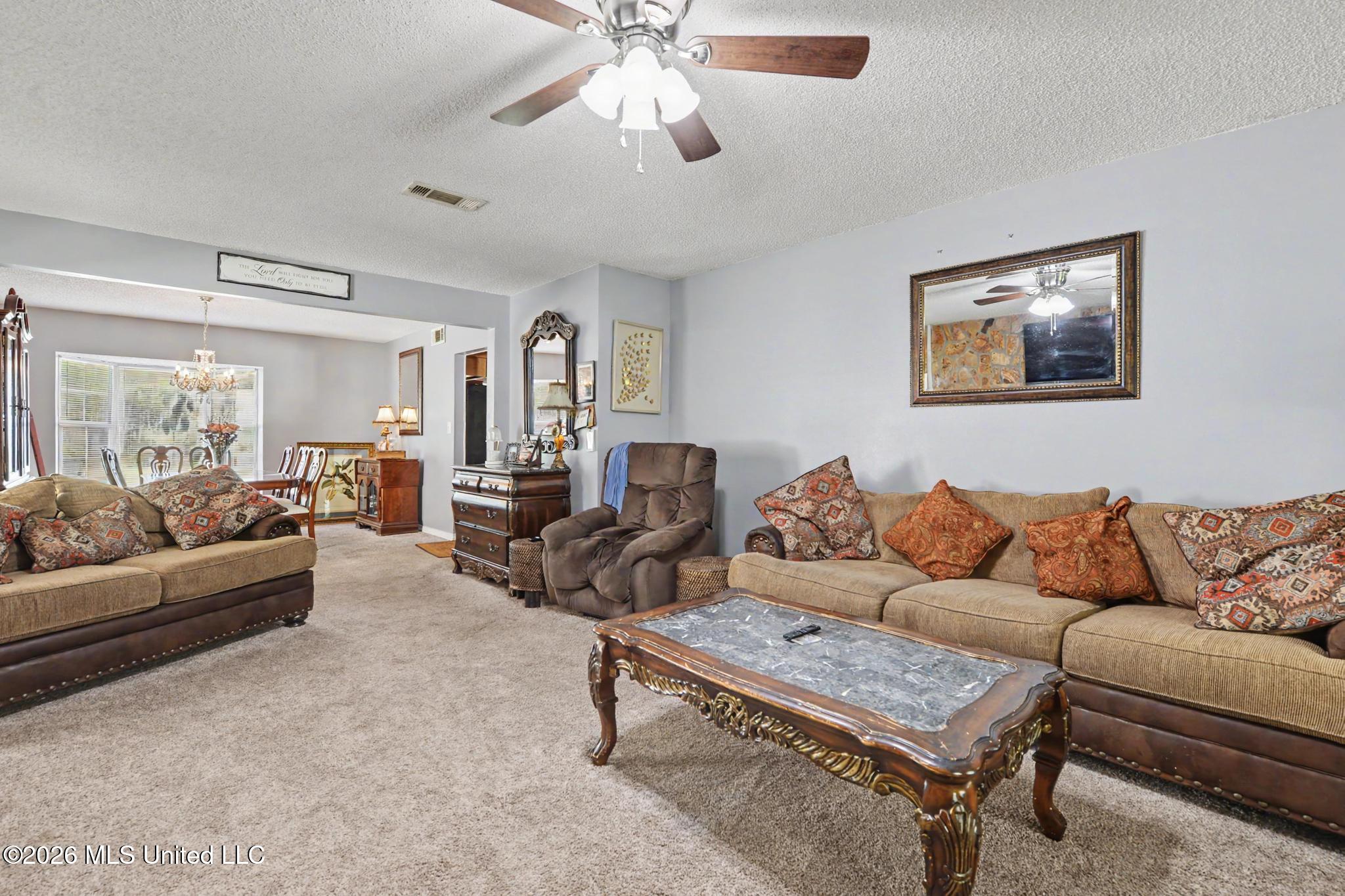 13704 Coleman Street Property Photo 7
