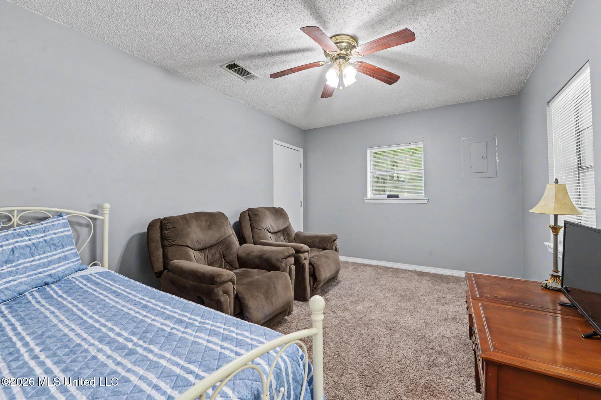 13704 Coleman Street Property Photo 14