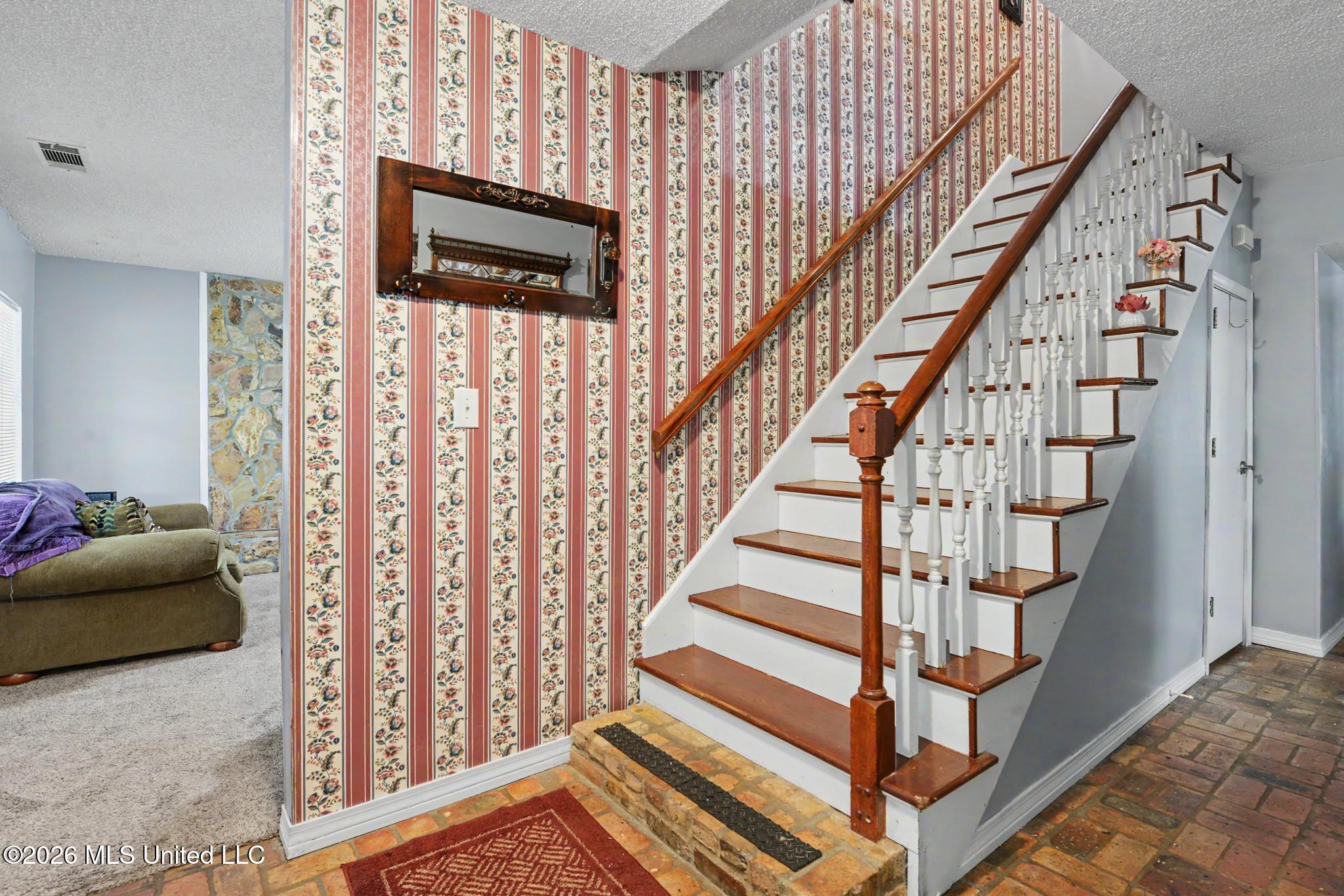 13704 Coleman Street Property Photo 16