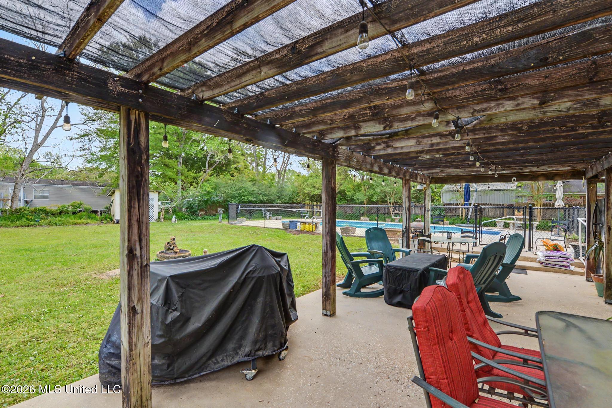 13704 Coleman Street Property Photo 34