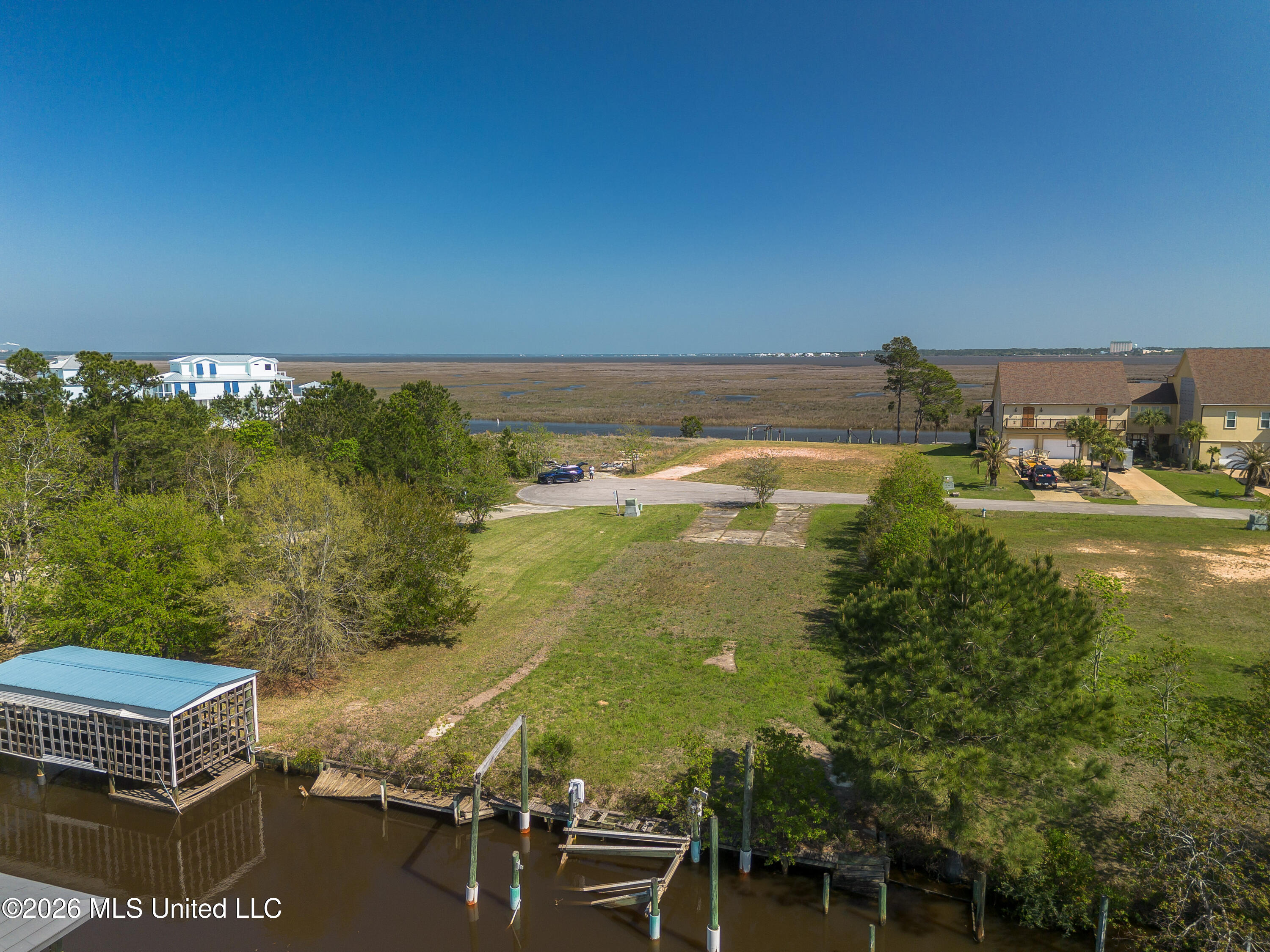 1348 Poki Place Property Photo 3