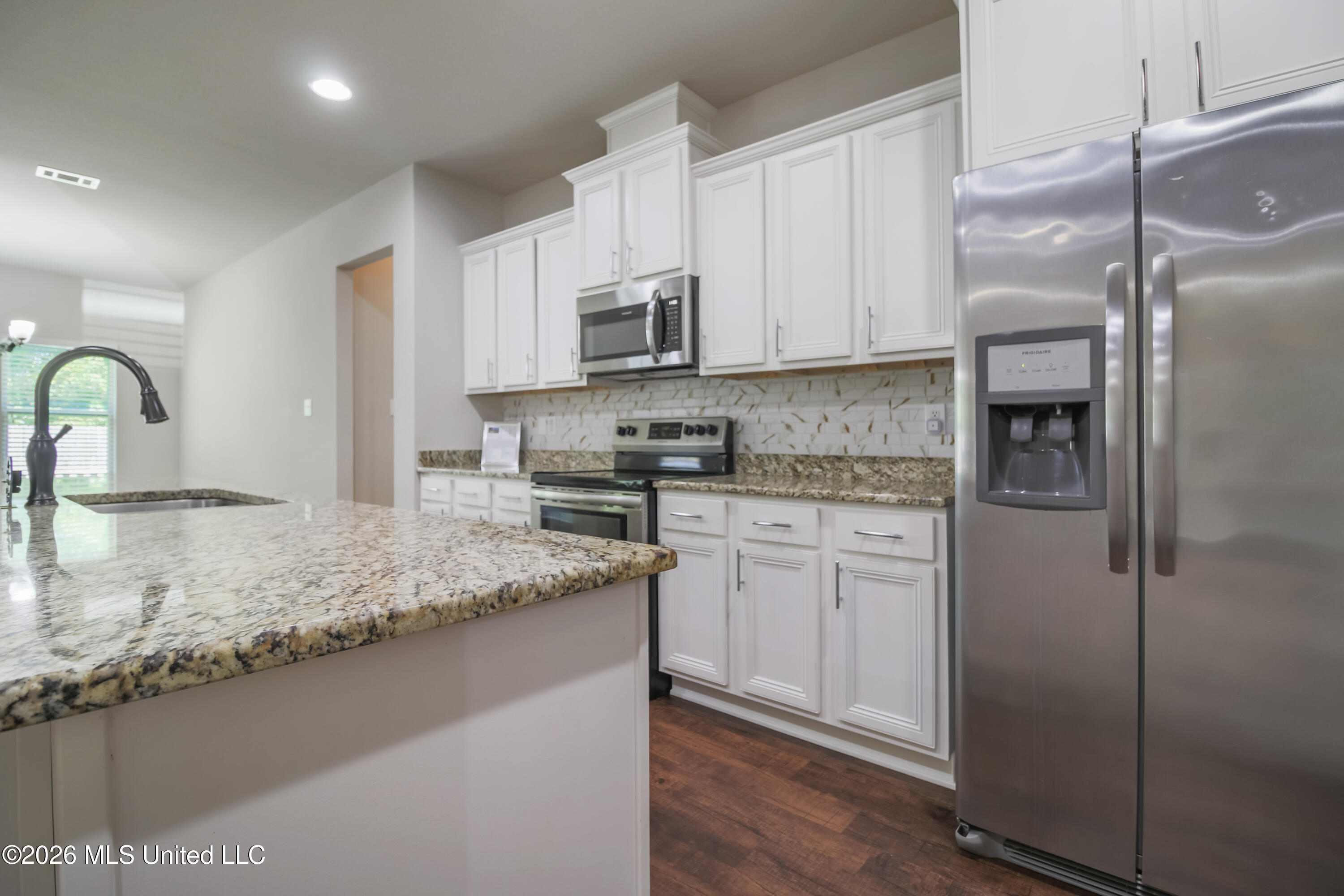 6626 Sugarcane Circle Property Photo 11