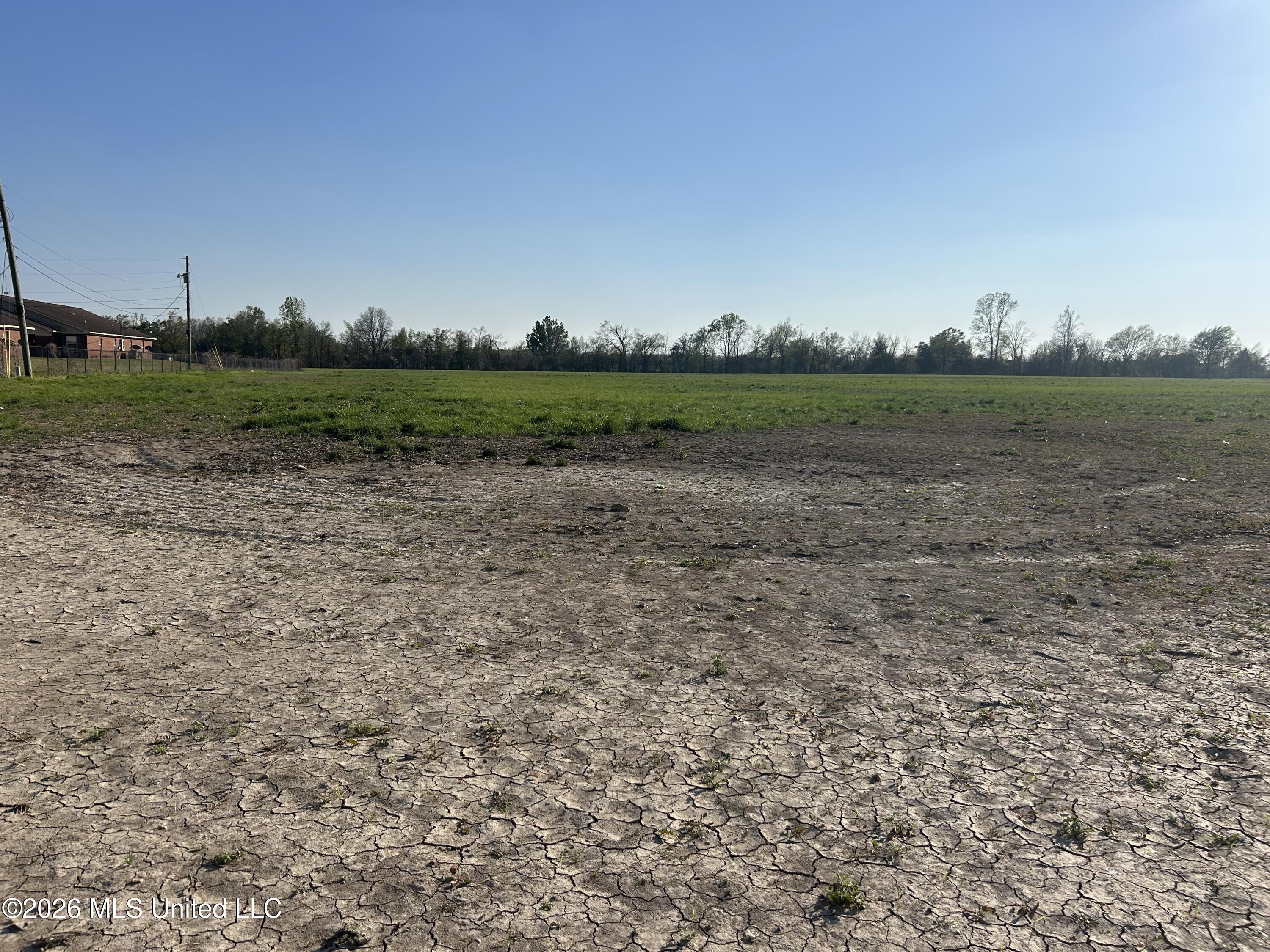 Sunflower Road Property Photo 1