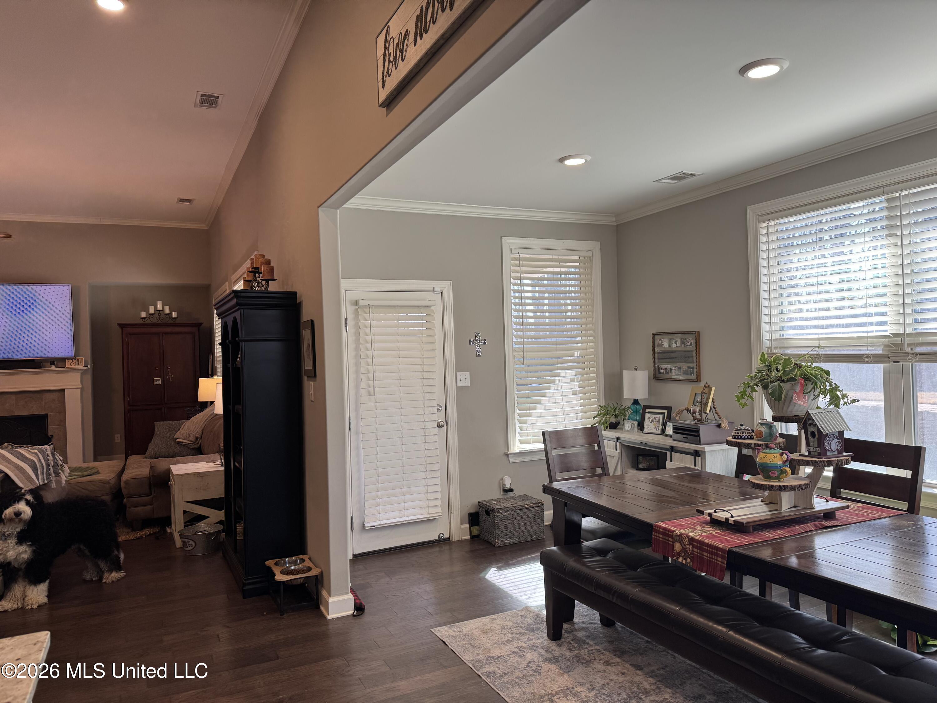 6223 Sierra Dr Drive Property Photo 11