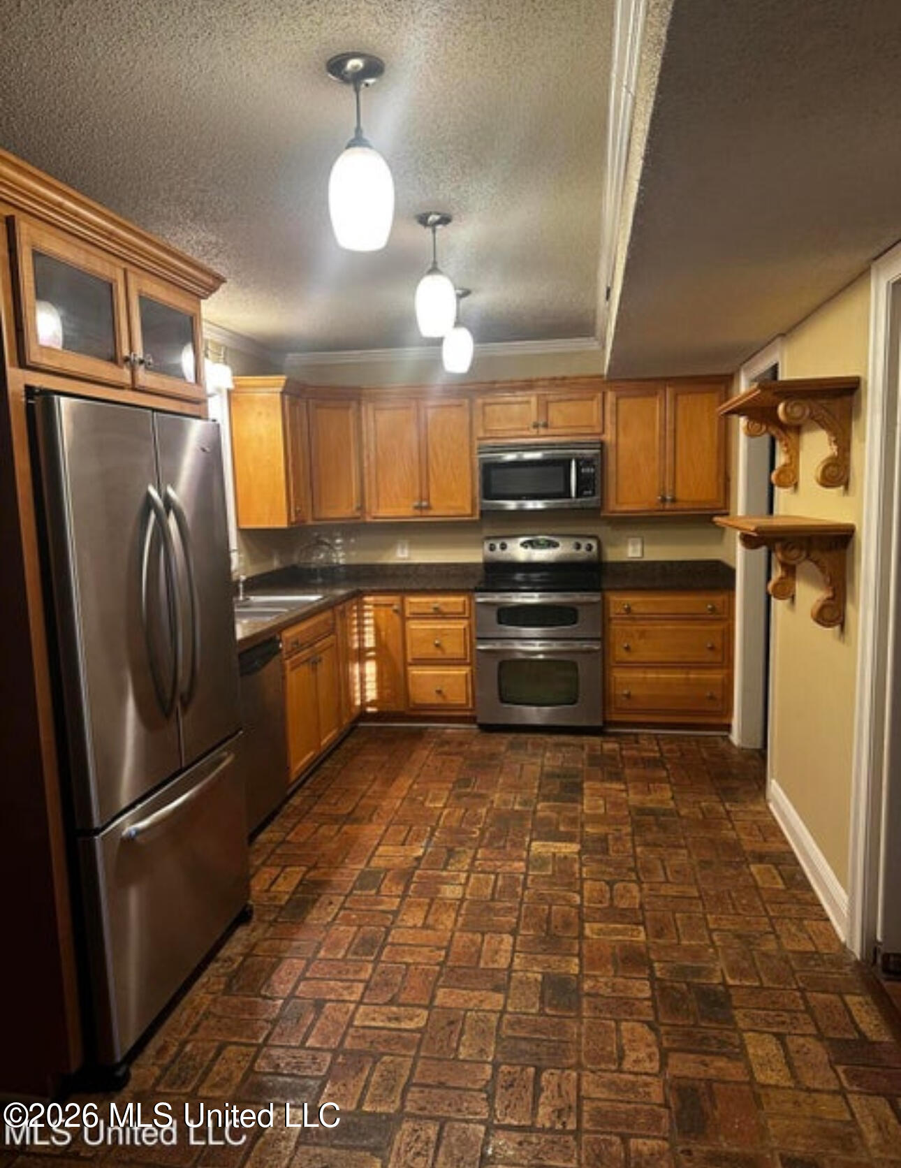 3911 Washington Avenue Property Photo 6