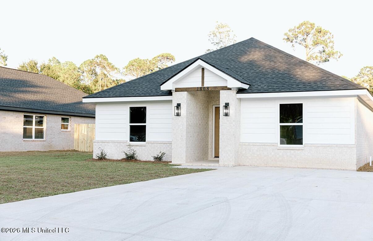 1808 Barracuda Drive Property Photo 2