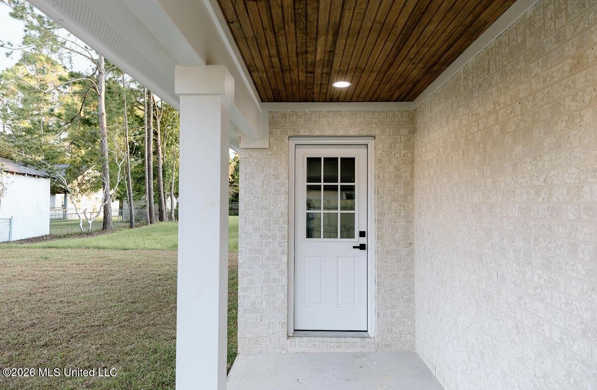 1808 Barracuda Drive Property Photo 4