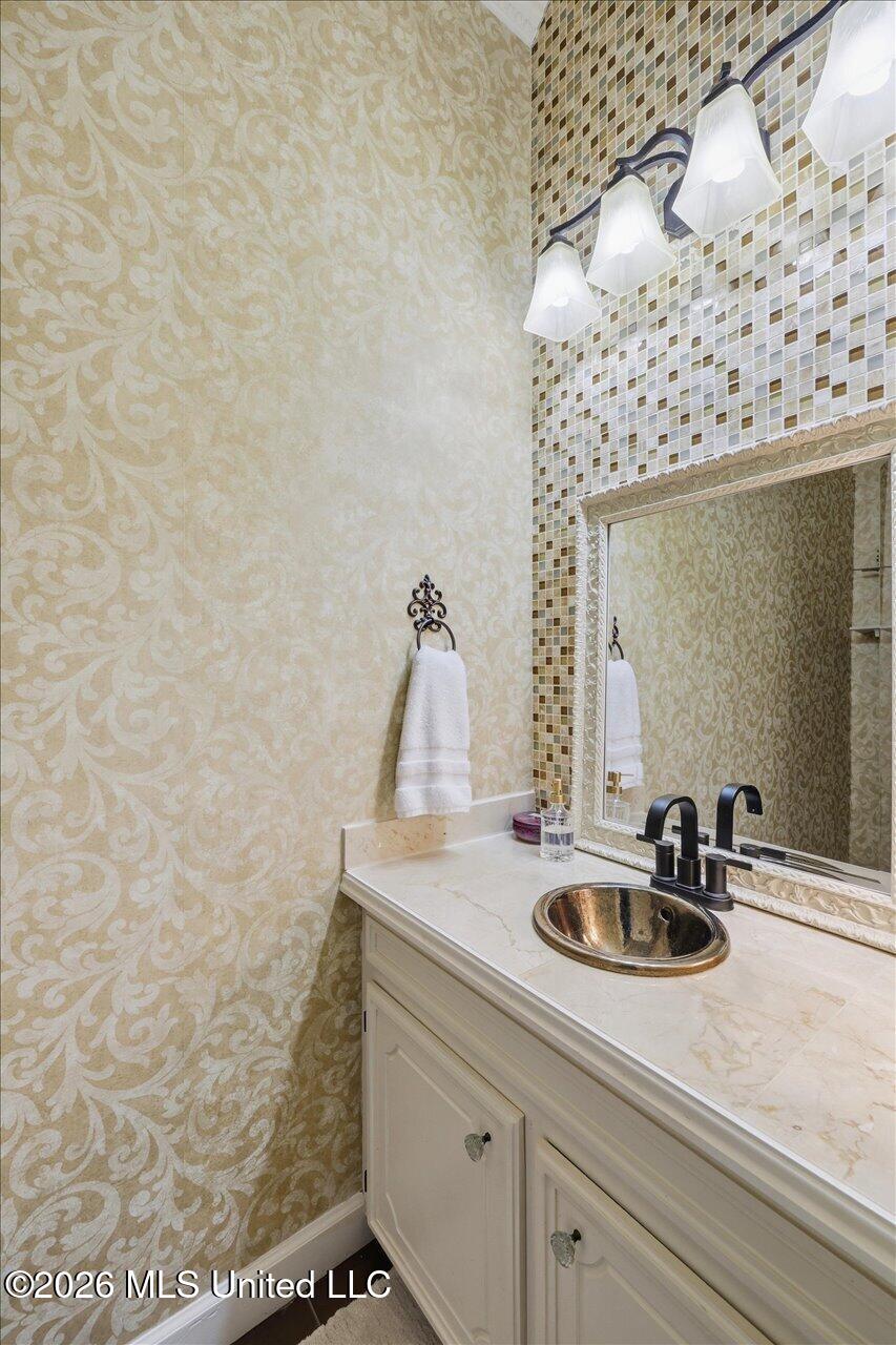 215 Comstock Lane Property Photo 19