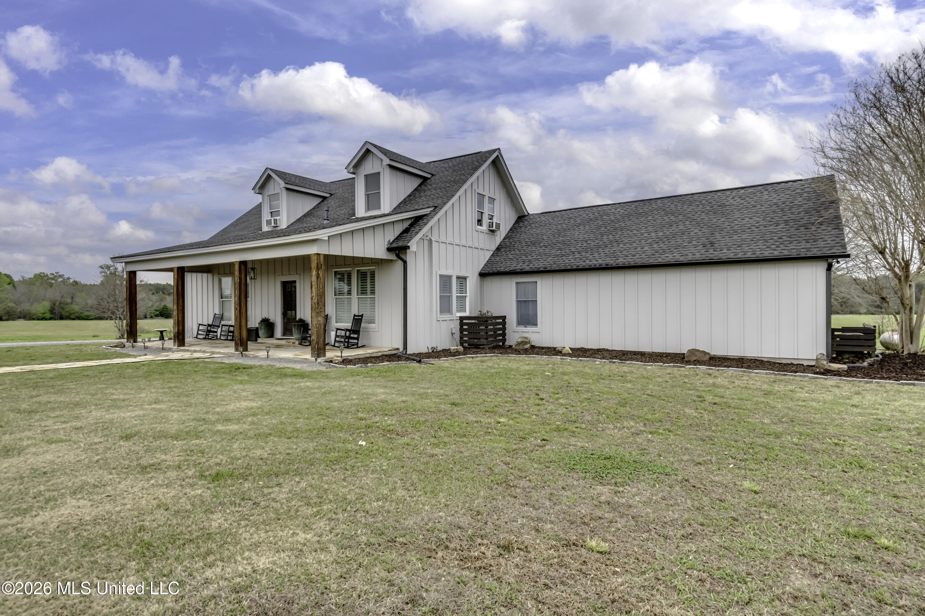 340 Black Jack Road Property Photo 4
