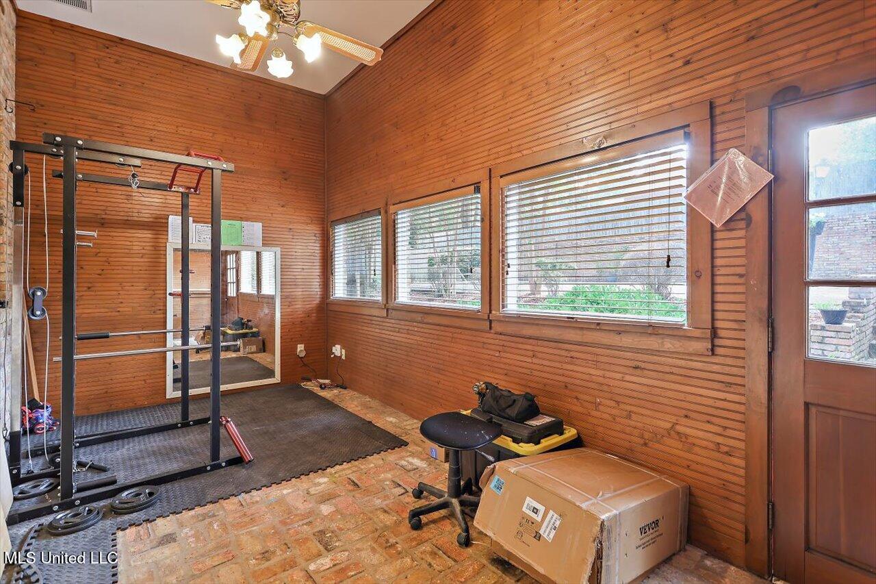 121 Countrywood Circle Property Photo 28