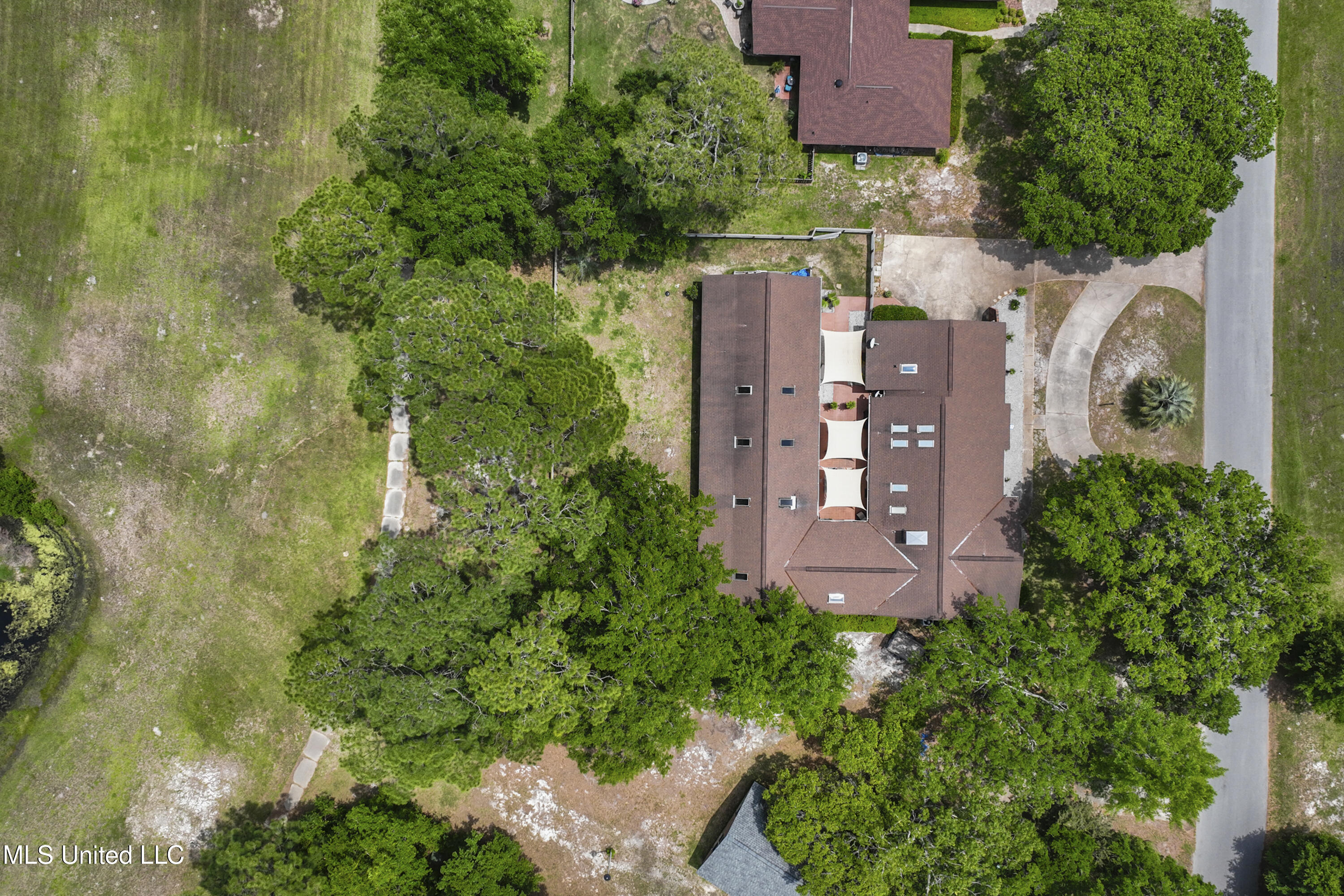 222 Glen Eagles Drive Property Photo 40
