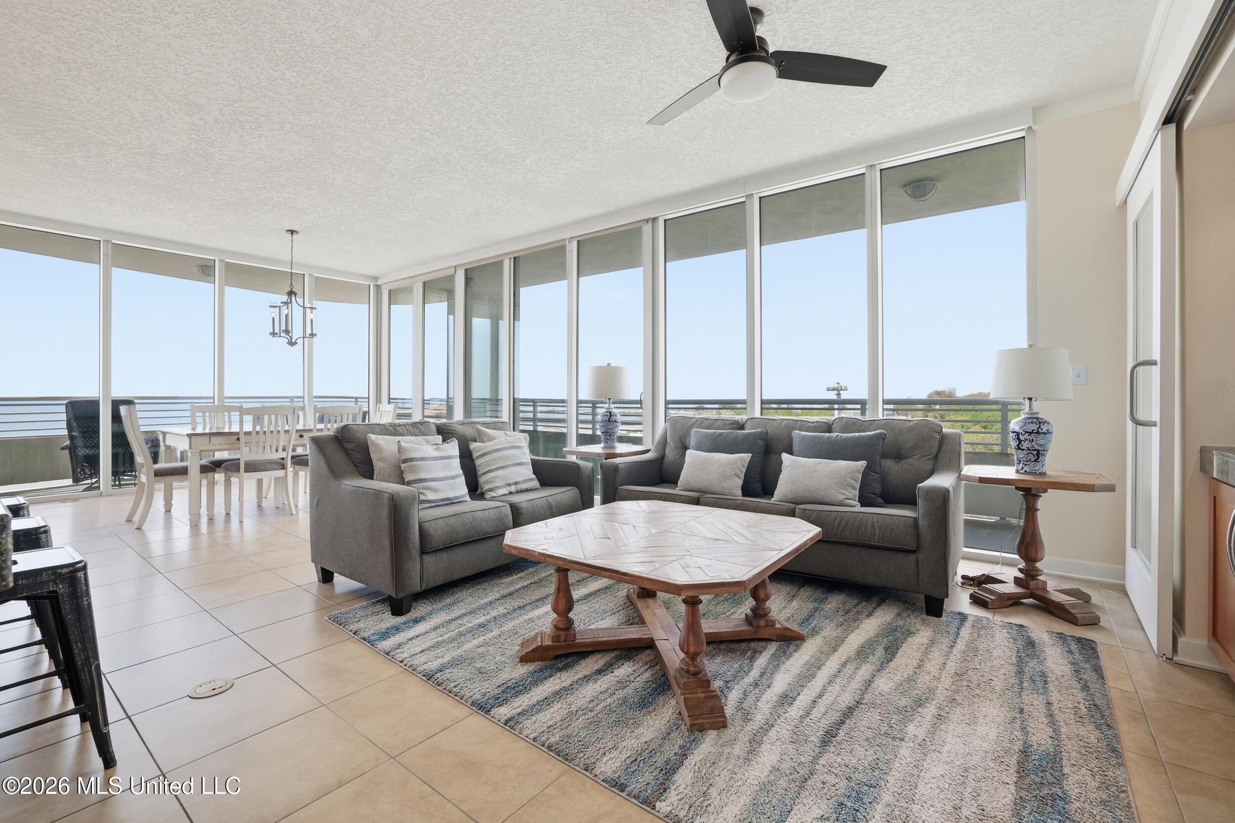 2060 Beach Boulevard Property Photo 5