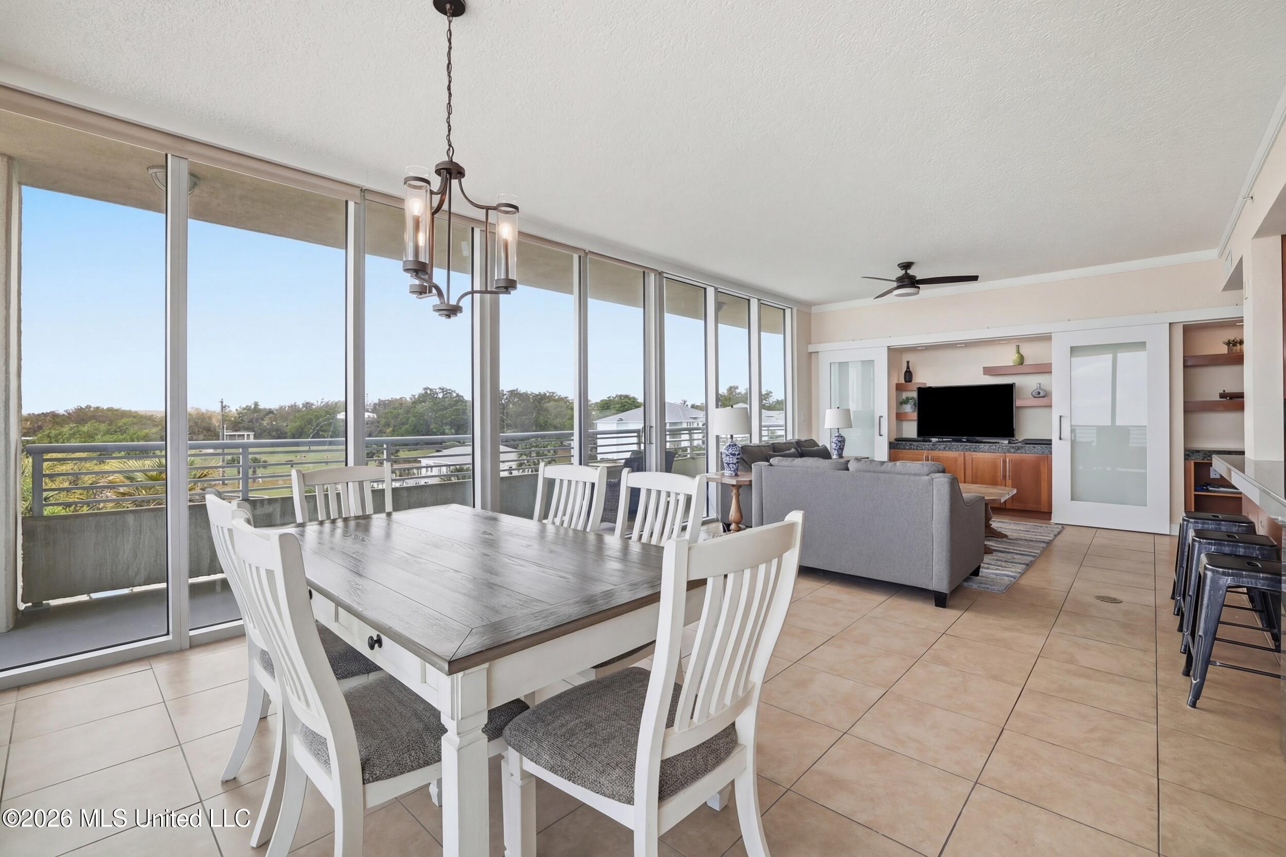 2060 Beach Boulevard Property Photo 19