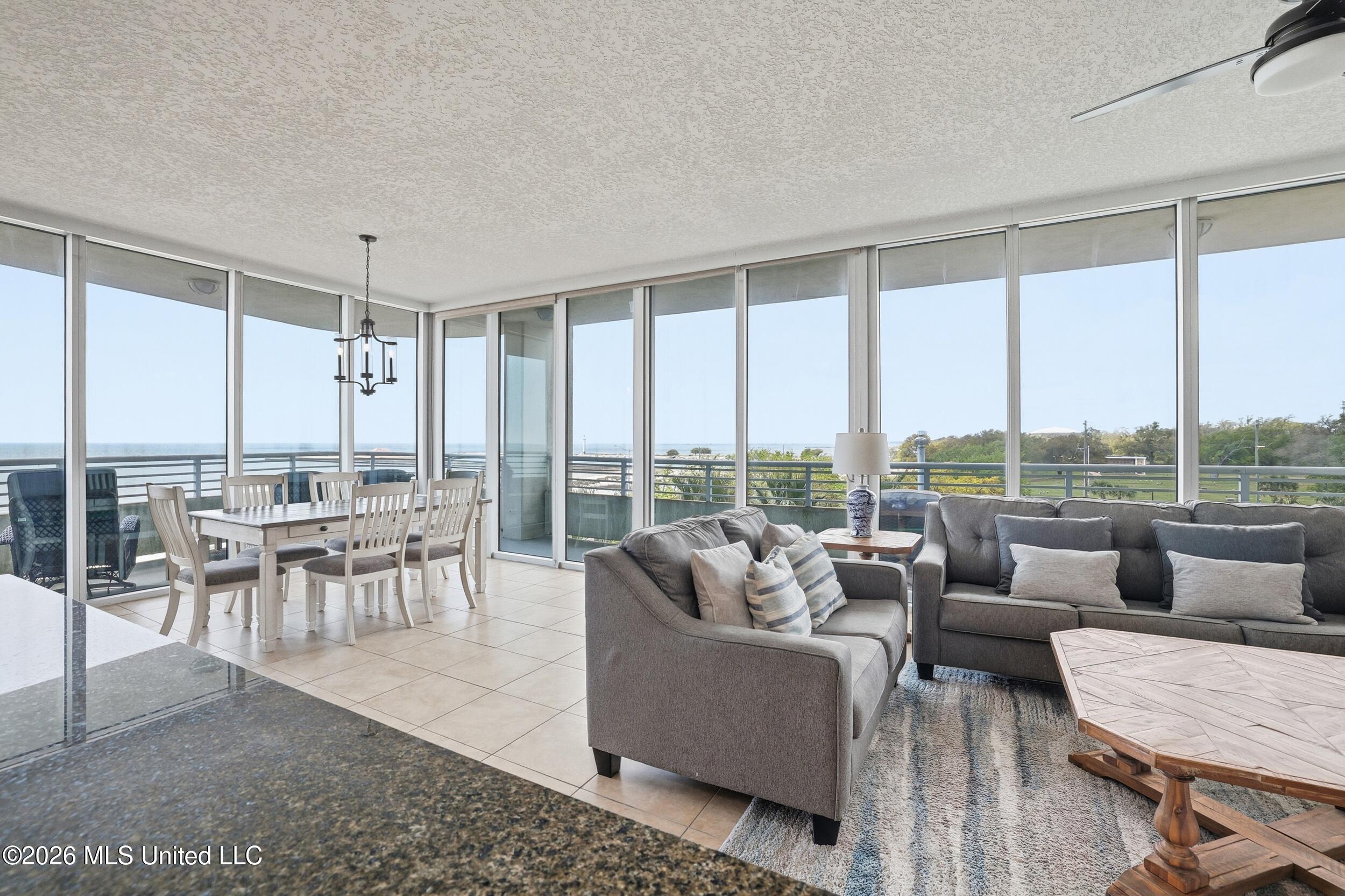 2060 Beach Boulevard Property Photo 20