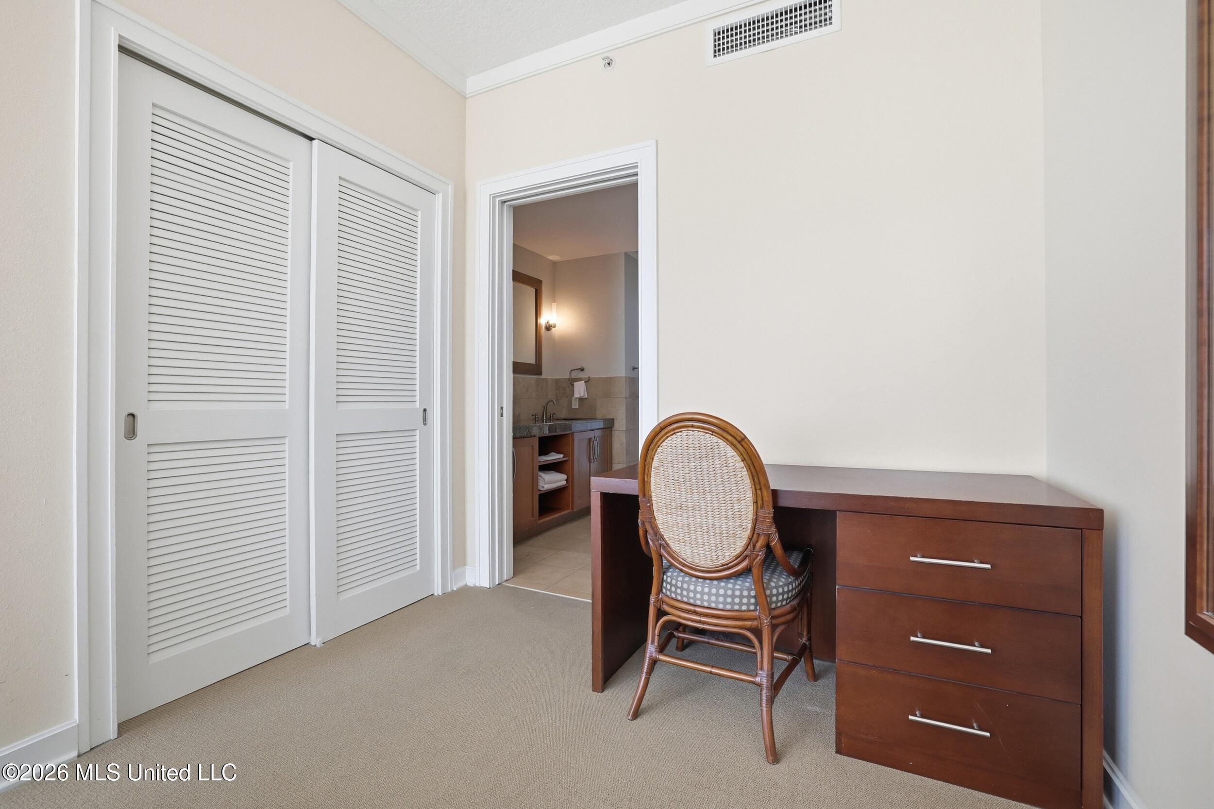 2060 Beach Boulevard Property Photo 30