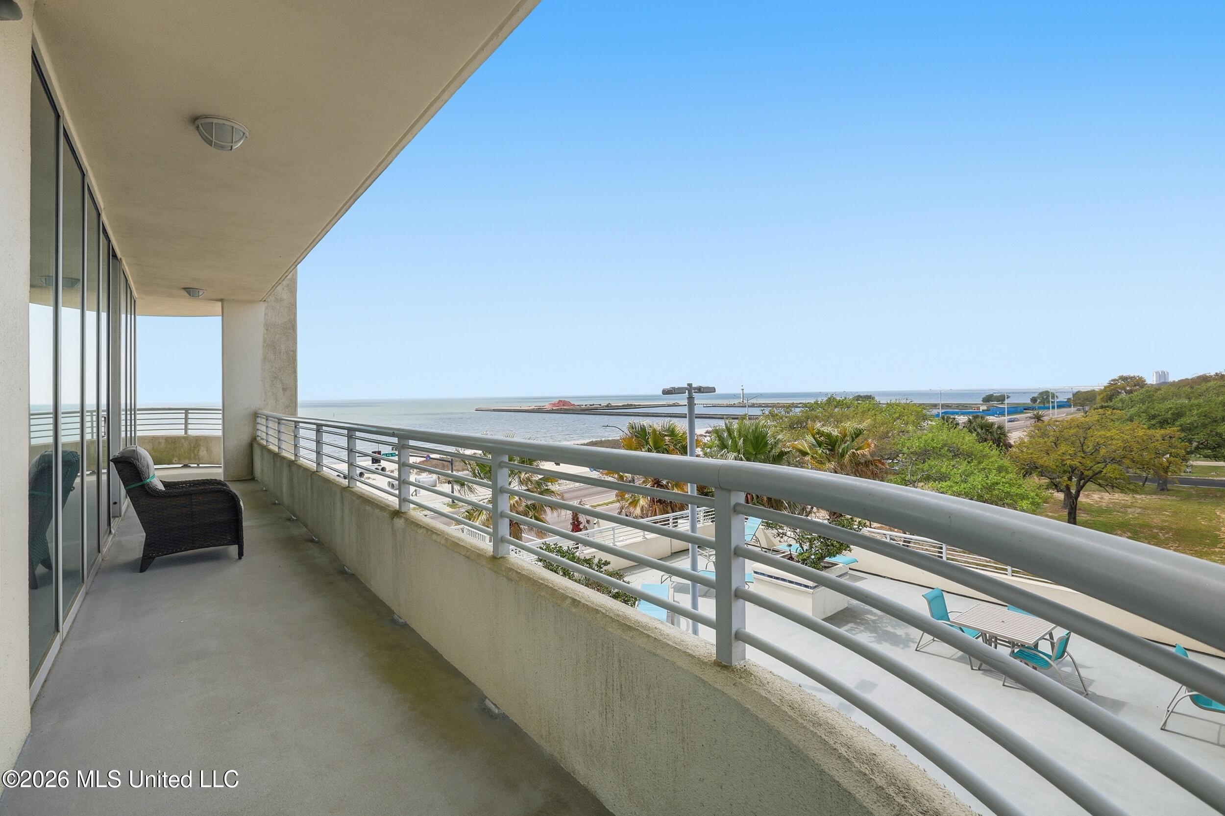 2060 Beach Boulevard Property Photo 37