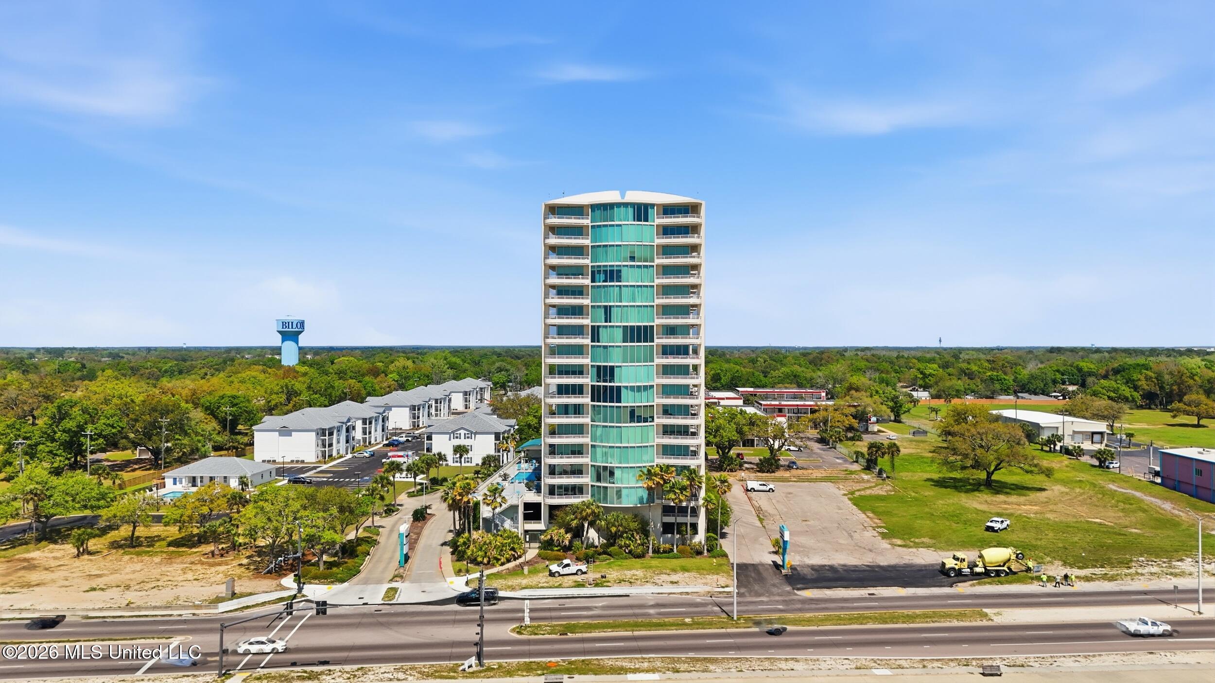 2060 Beach Boulevard Property Photo 42