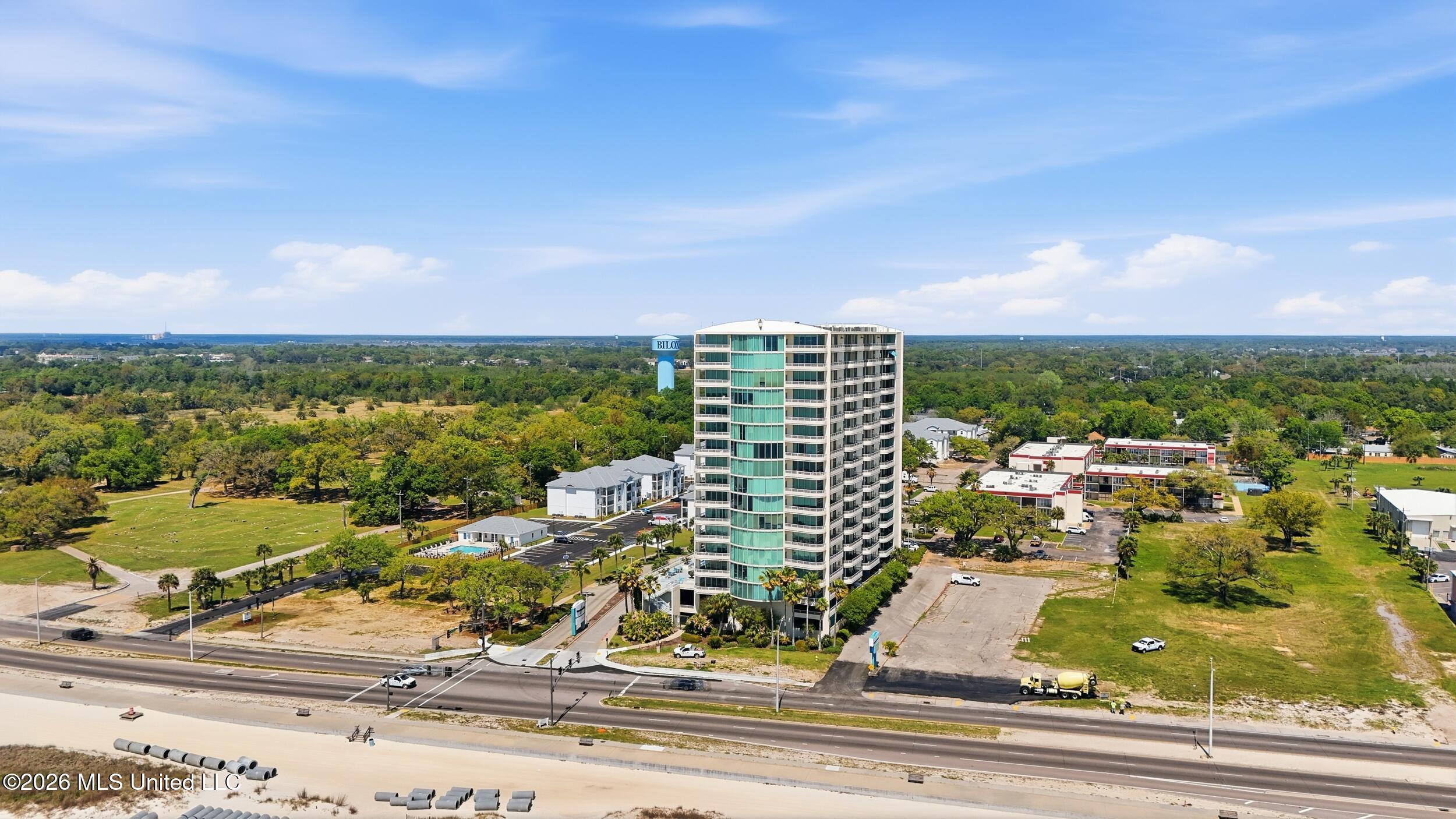 2060 Beach Boulevard Property Photo 43