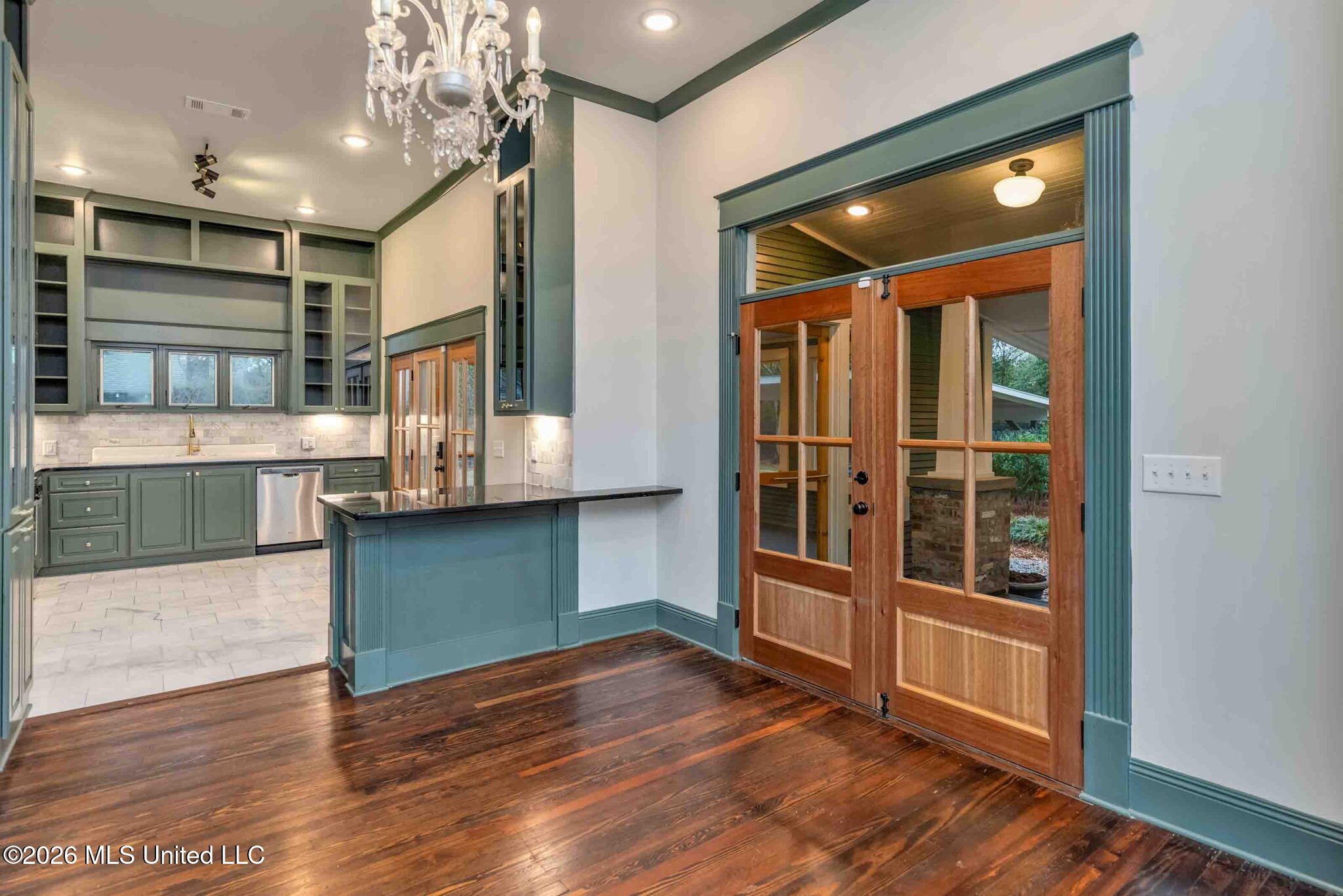 306 Mable Street Property Photo 8