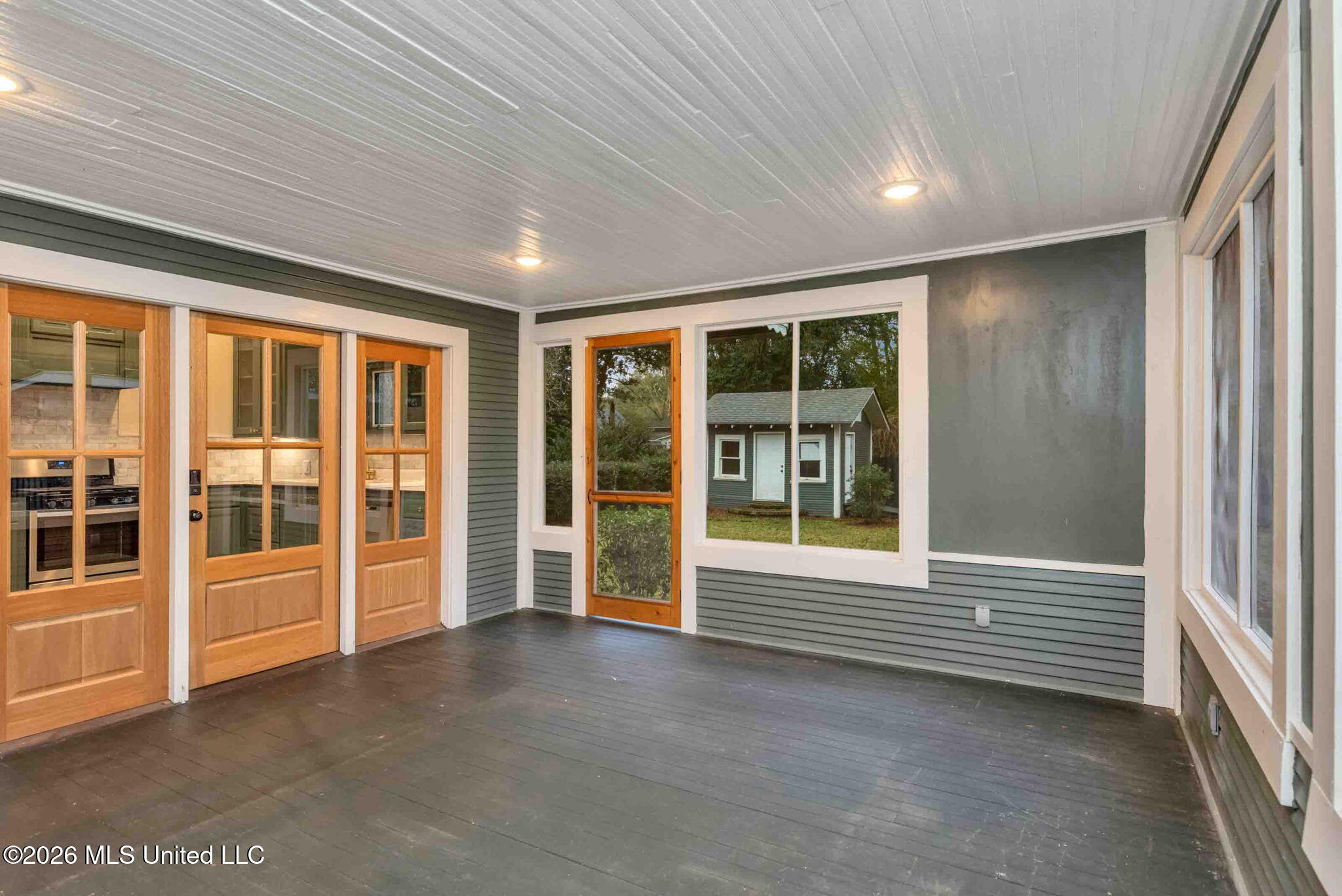 306 Mable Street Property Photo 32