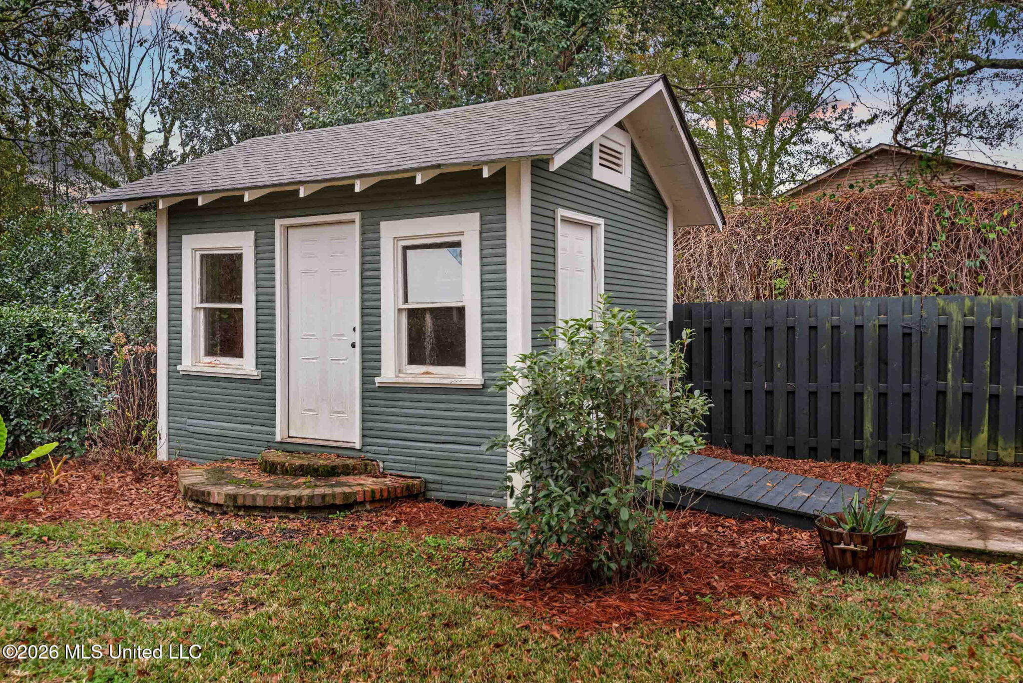 306 Mable Street Property Photo 39