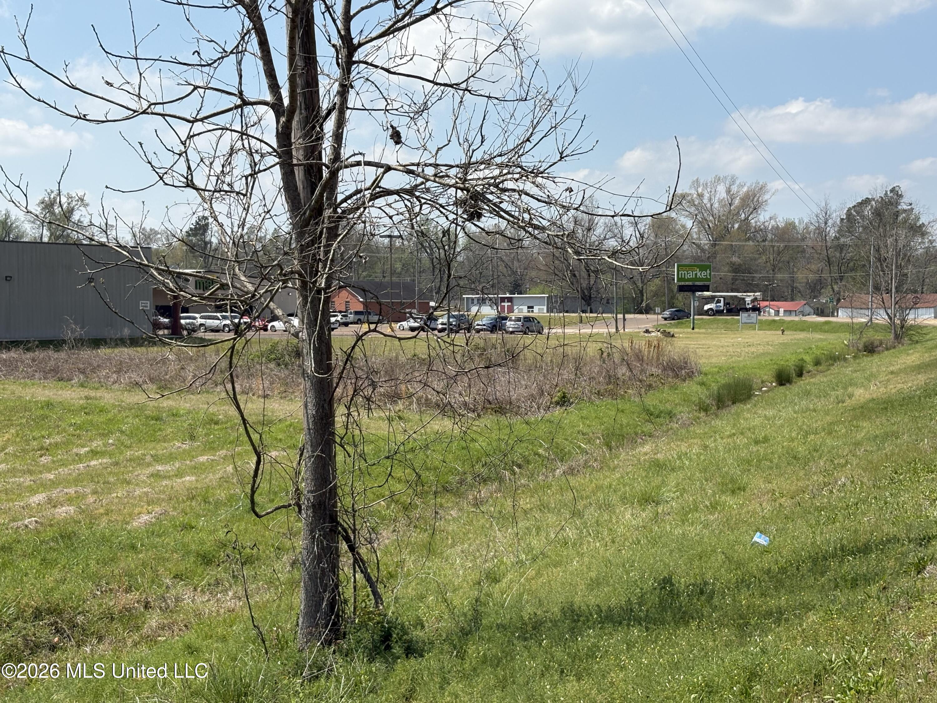 144 Henry Street Property Photo 6