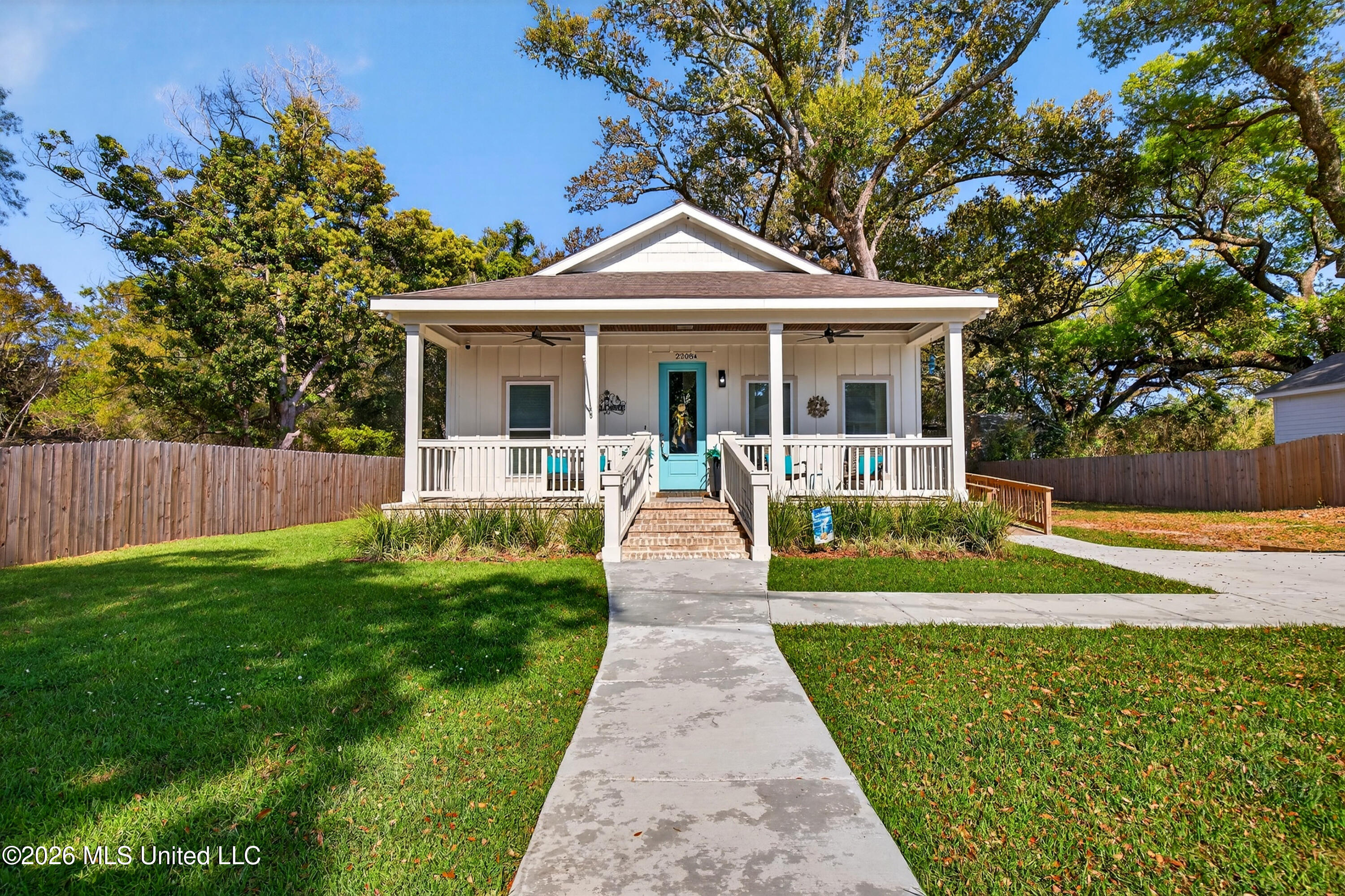 2208 Gulf Avenue Property Photo 1
