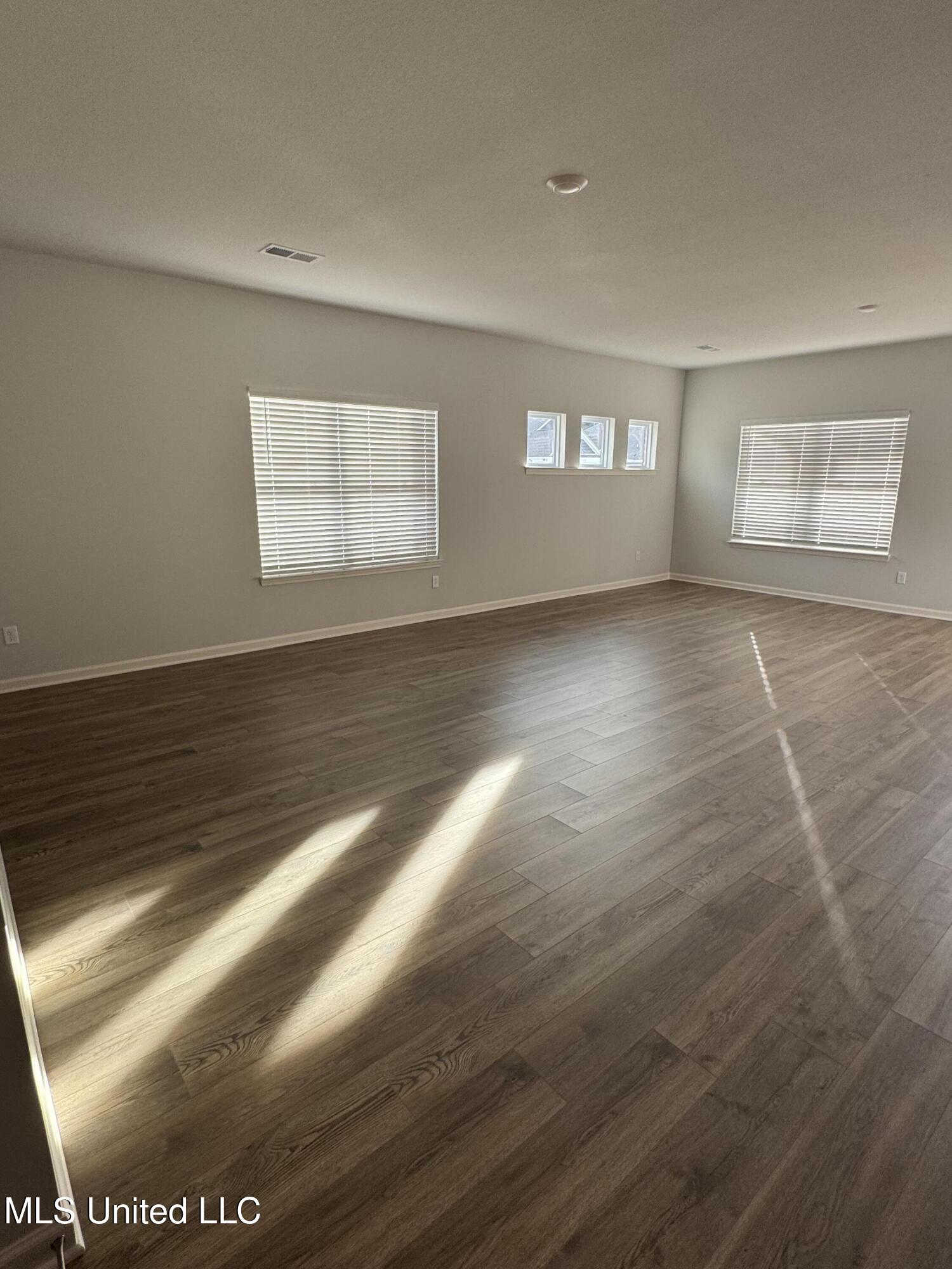 32 Spirit Dance Drive Property Photo 17