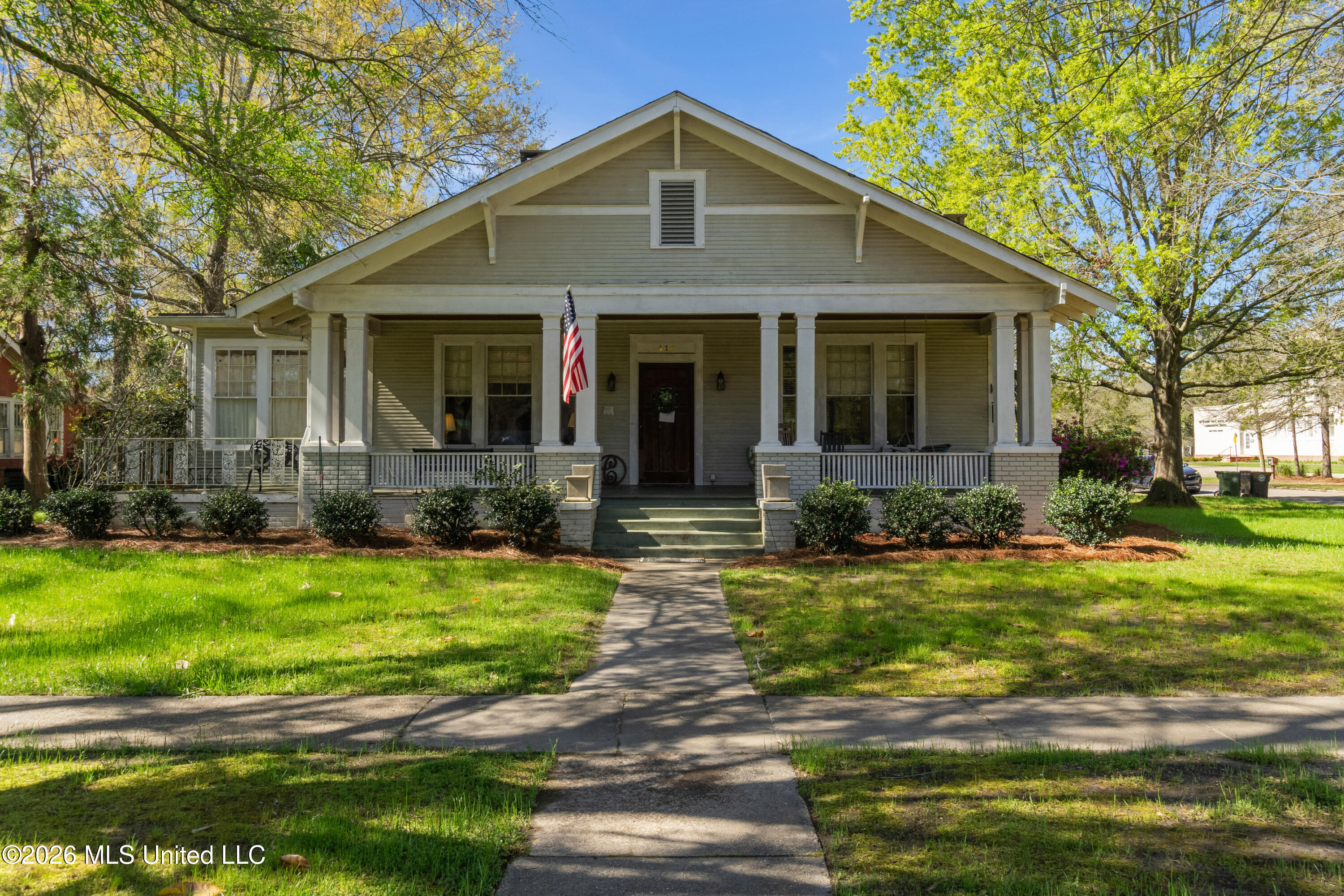 410 4th Avenue Property Photo 1