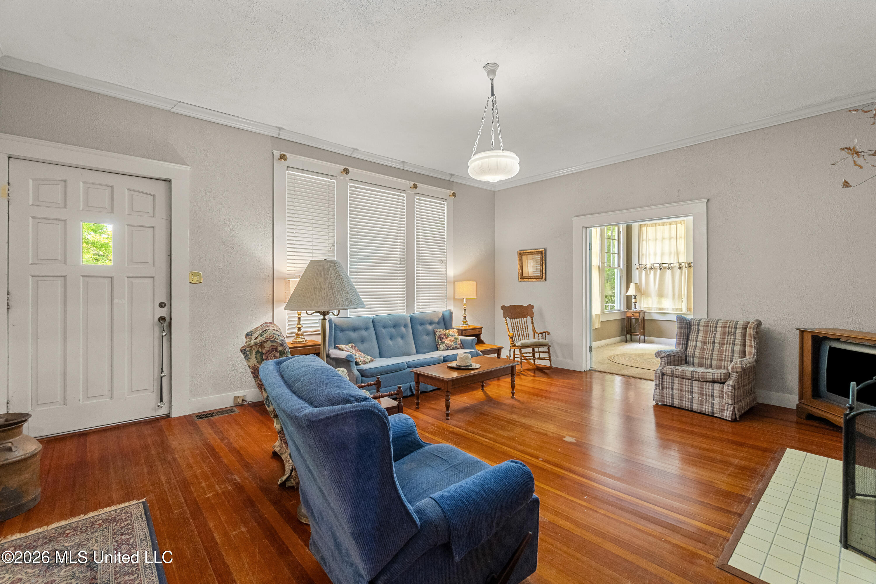 410 4th Avenue Property Photo 7
