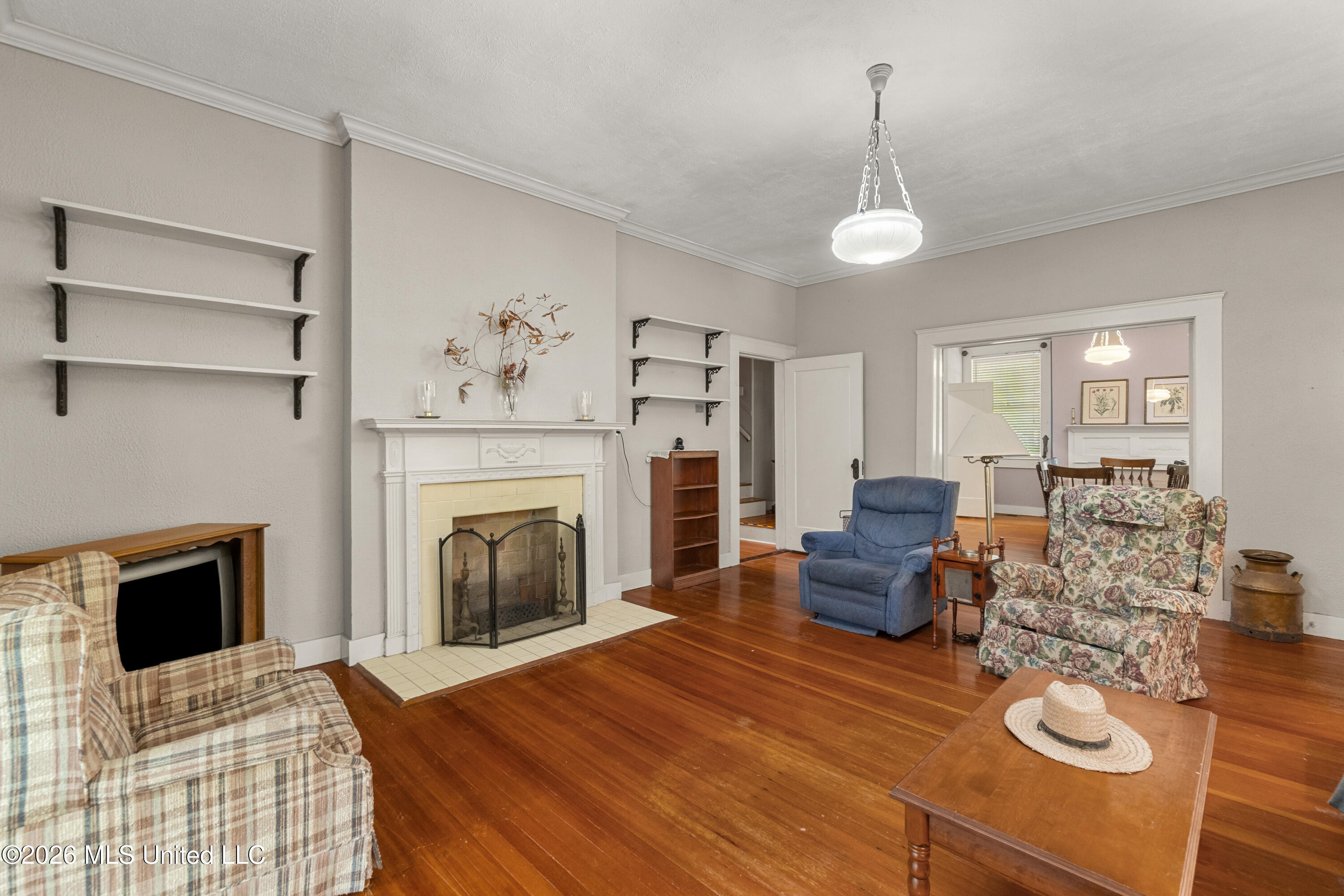410 4th Avenue Property Photo 8