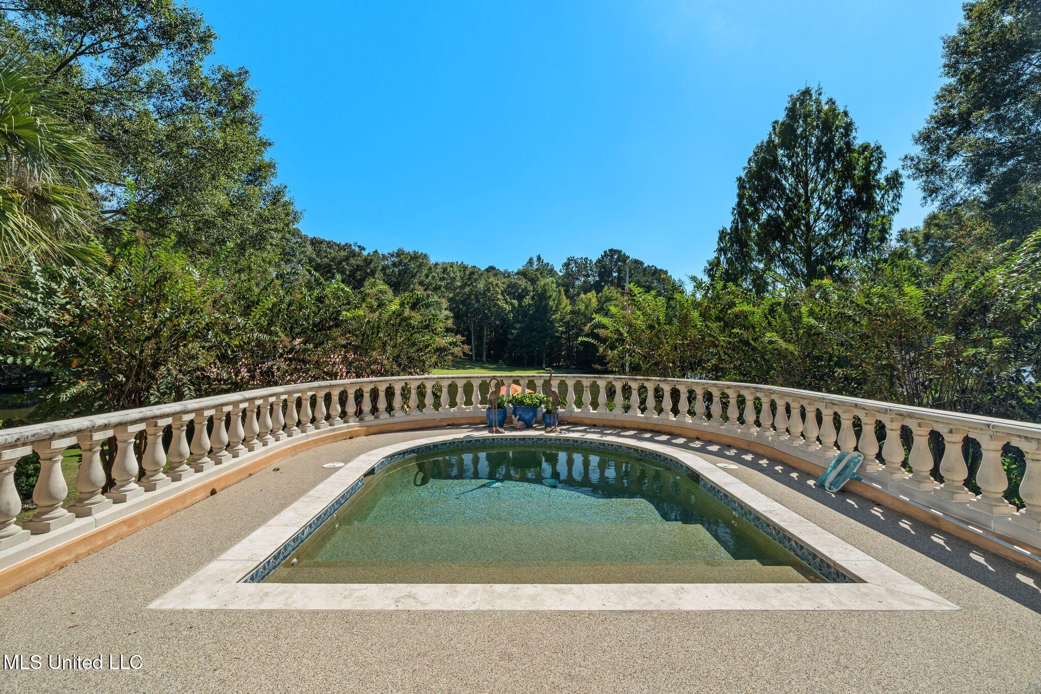 16 Chandeleur Point Property Photo 3