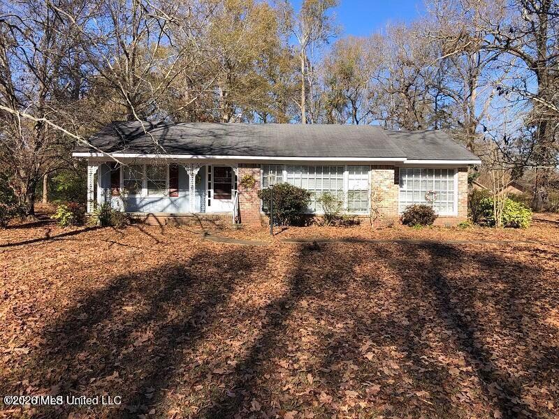 9351 Castalian Springs Boulevard Property Photo 1