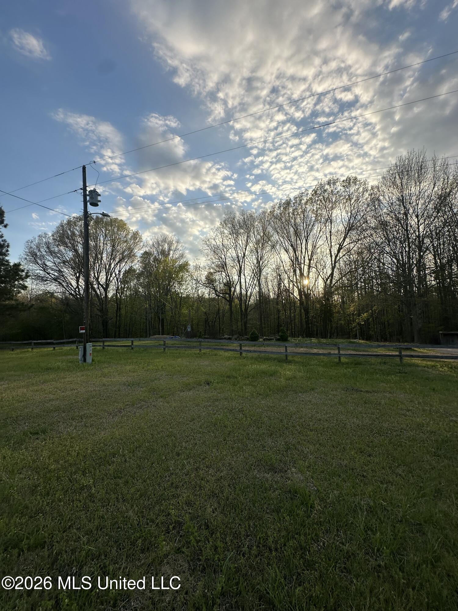 3815 S Highway 301 Property Photo 2