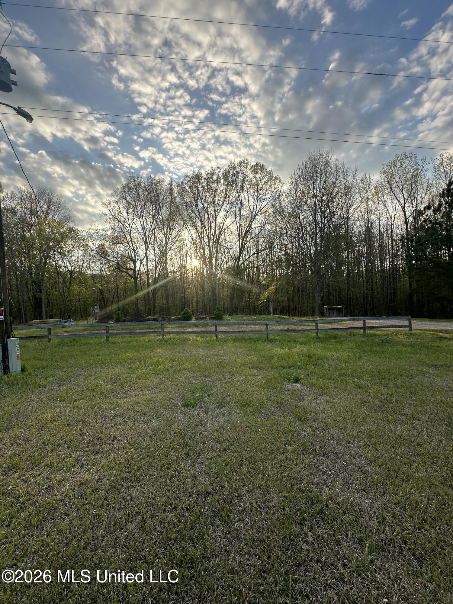 3815 S Highway 301 Property Photo 3