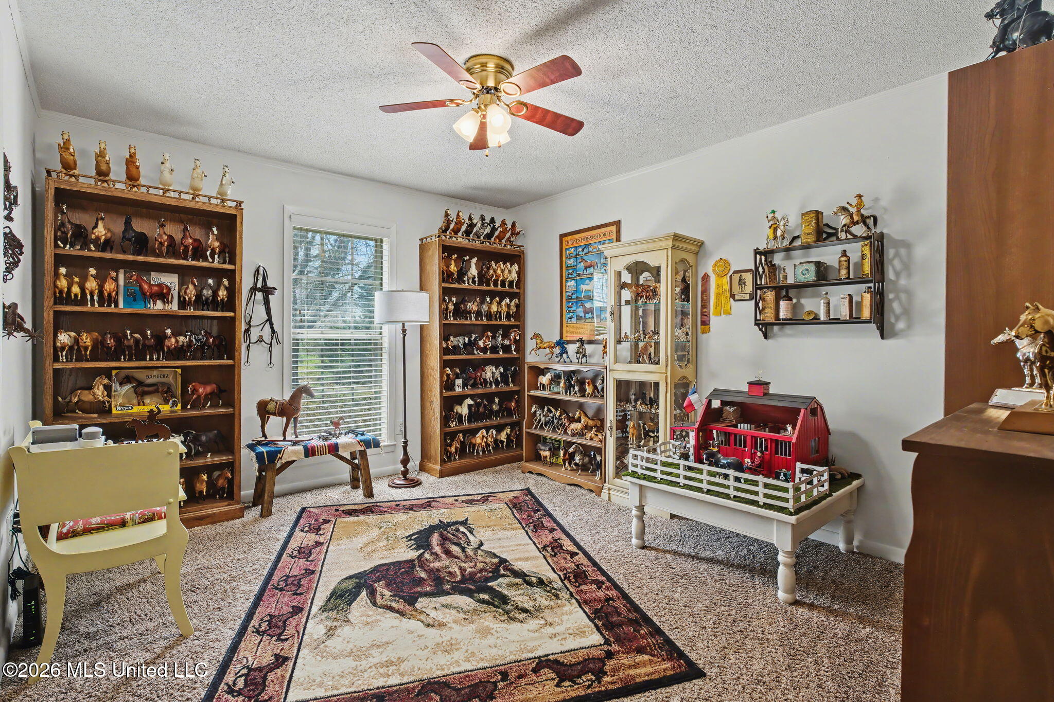 5600 Rolling Hills Drive Property Photo 18