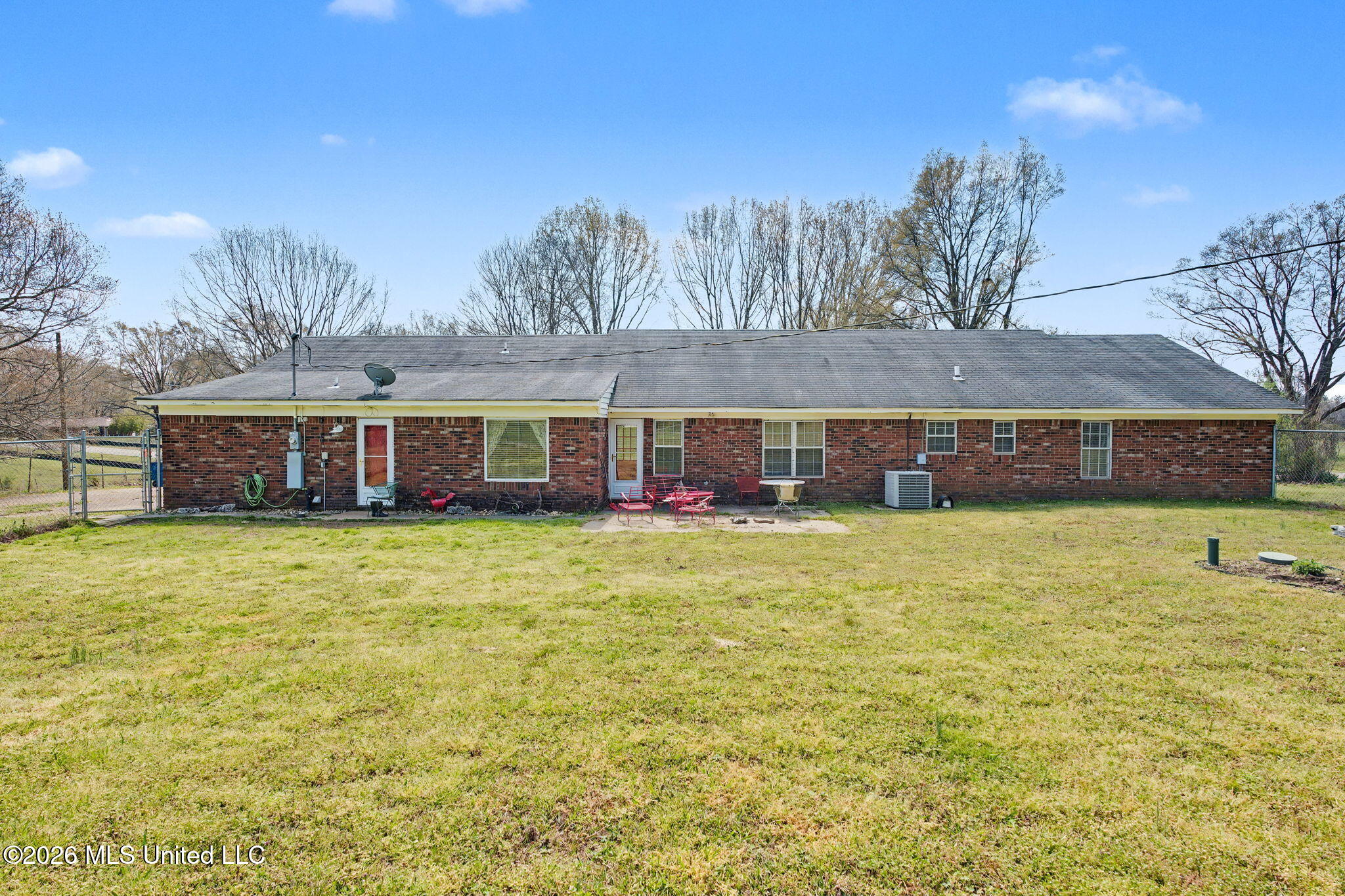5600 Rolling Hills Drive Property Photo 22