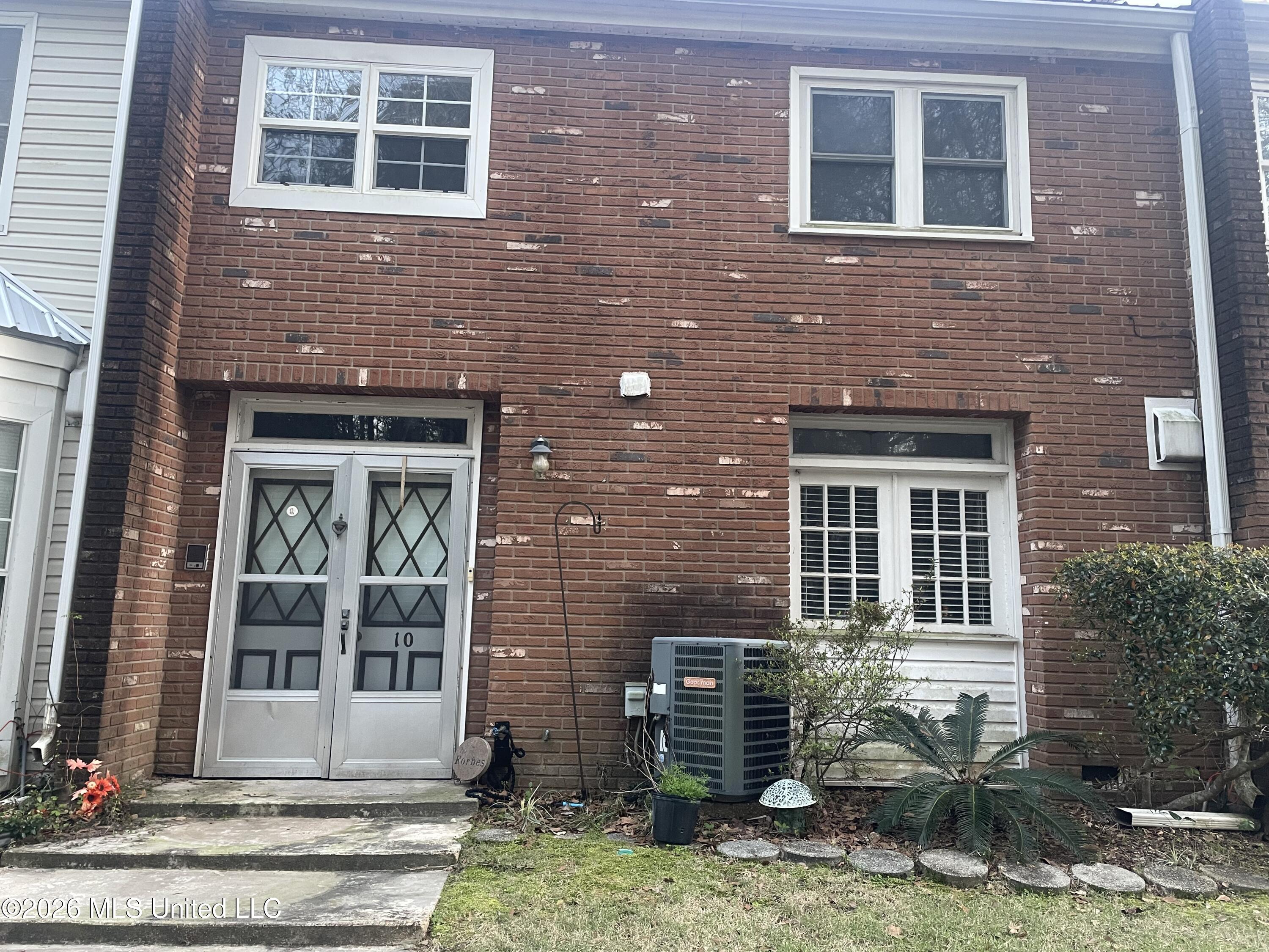 928 Courthouse Road Property Photo 1
