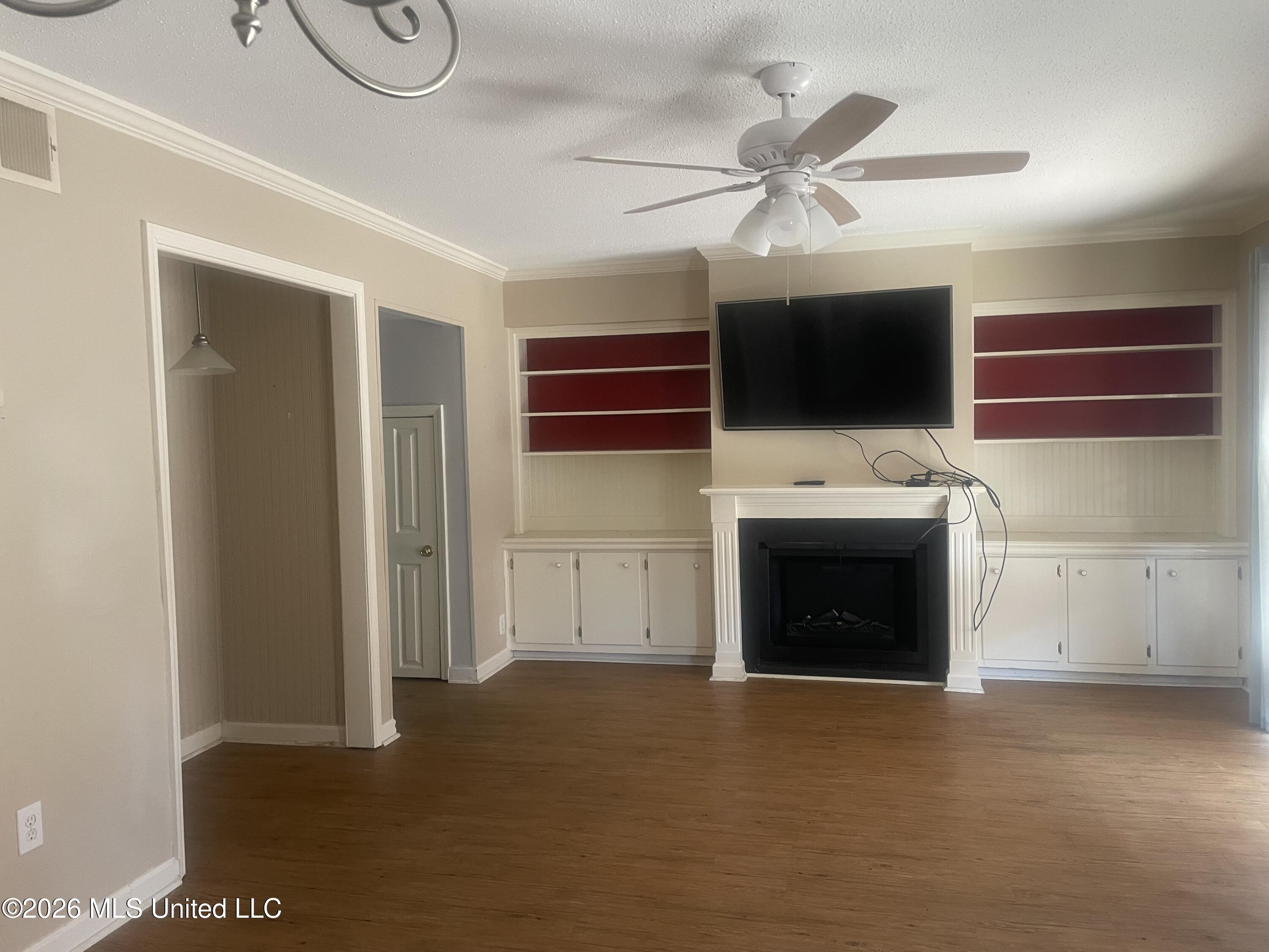 928 Courthouse Road Property Photo 3