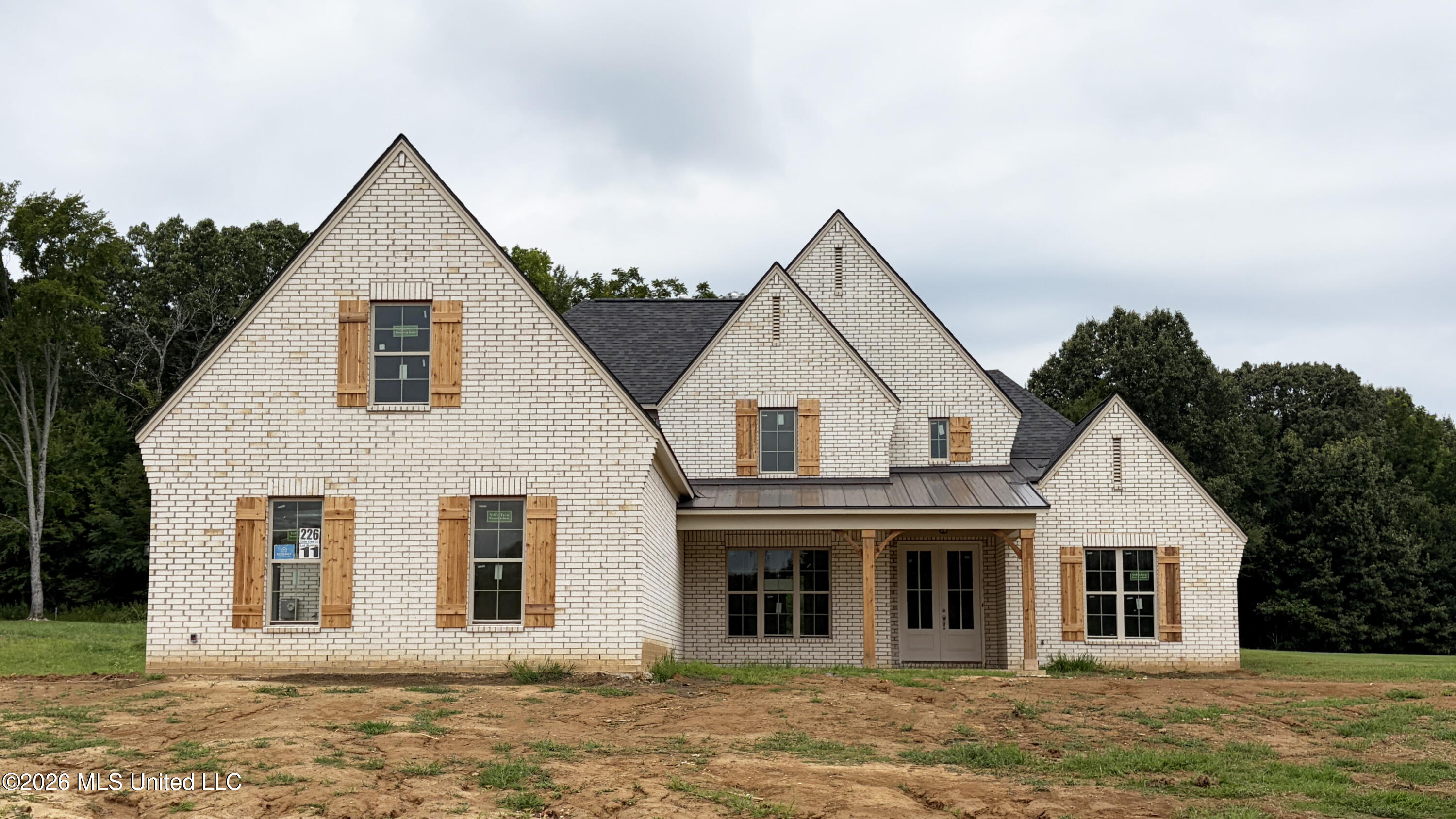 226 Cedar Crest Cove Property Photo 1