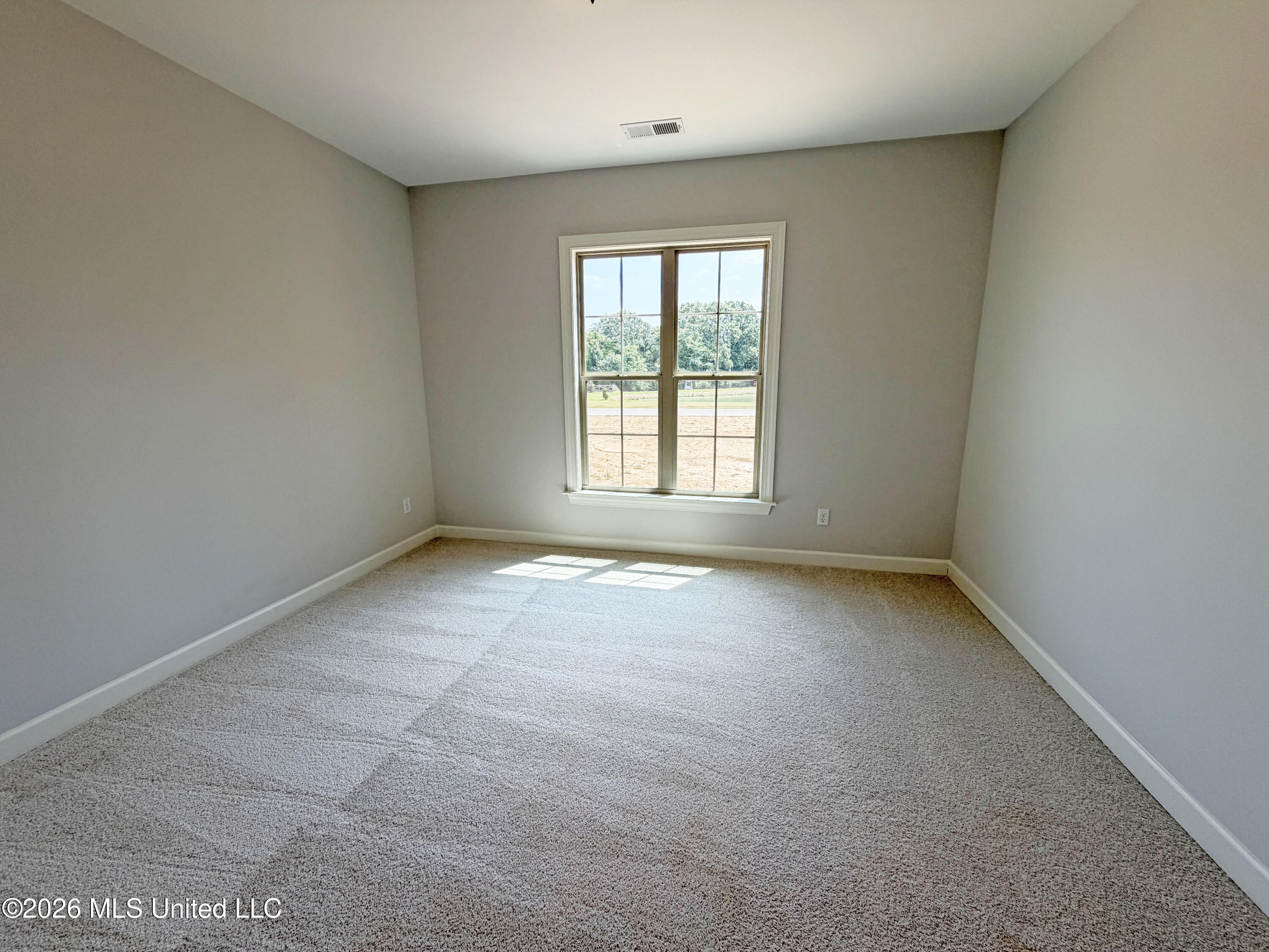 226 Cedar Crest Cove Property Photo 9