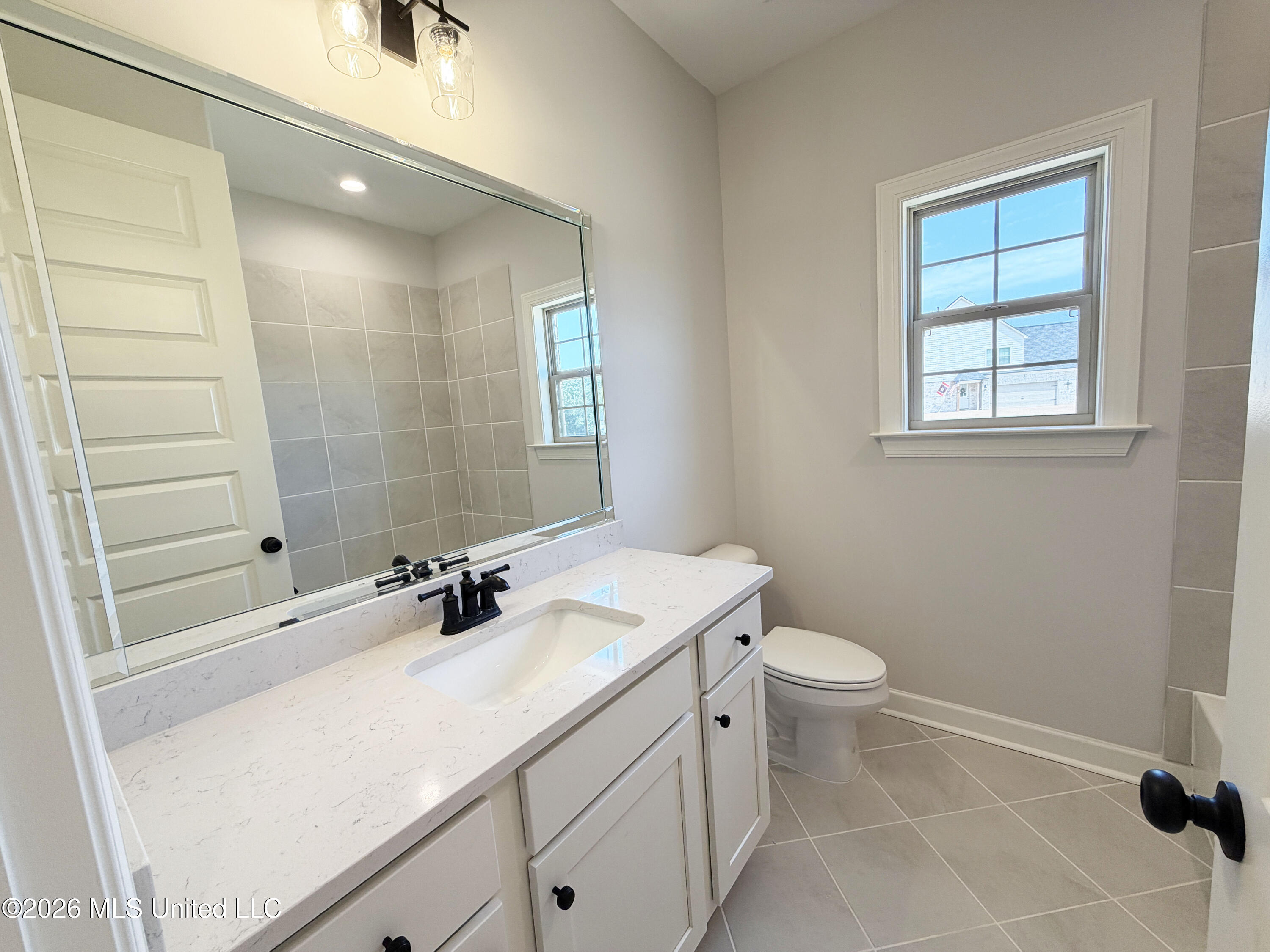 226 Cedar Crest Cove Property Photo 12