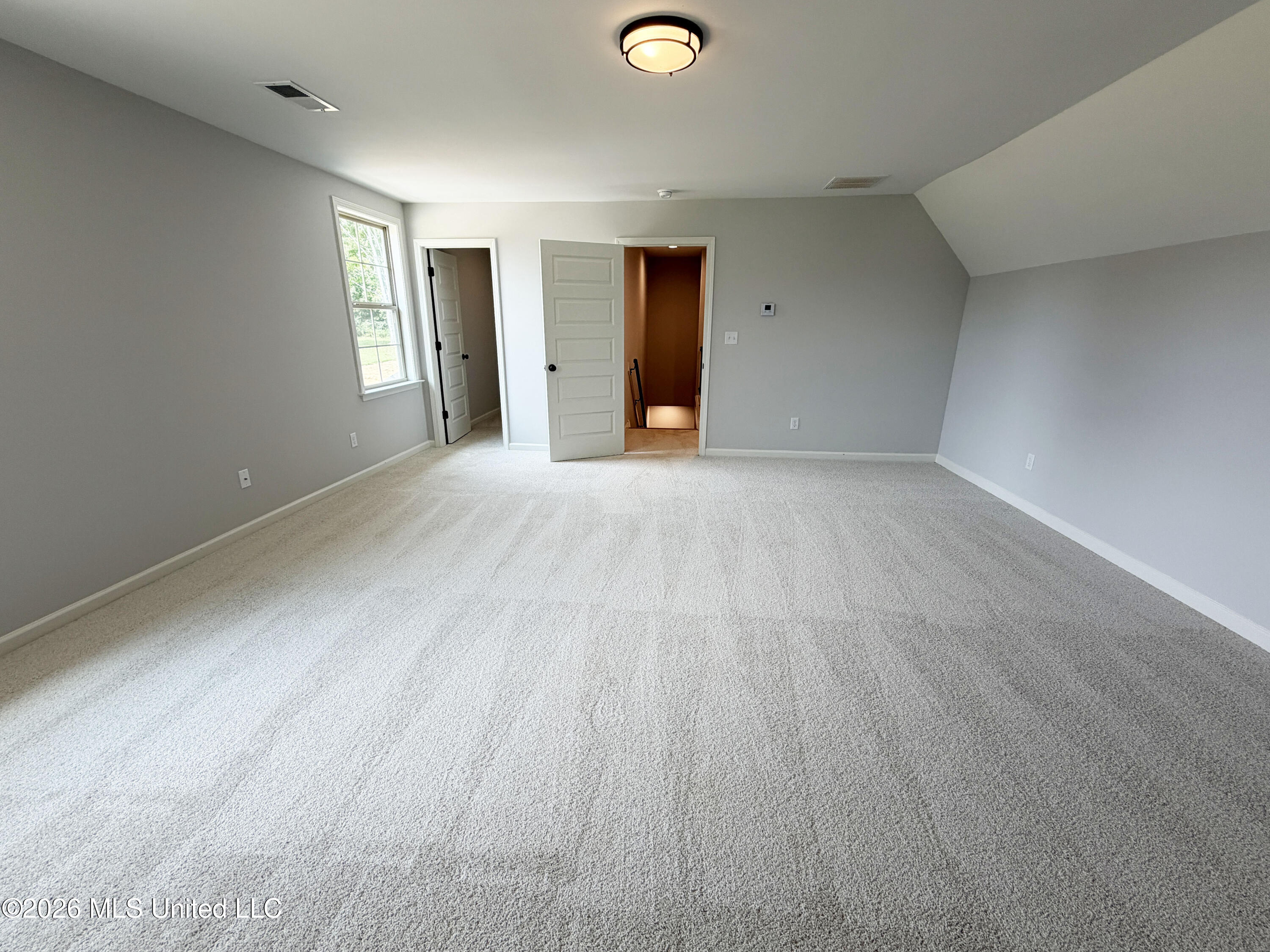 226 Cedar Crest Cove Property Photo 18