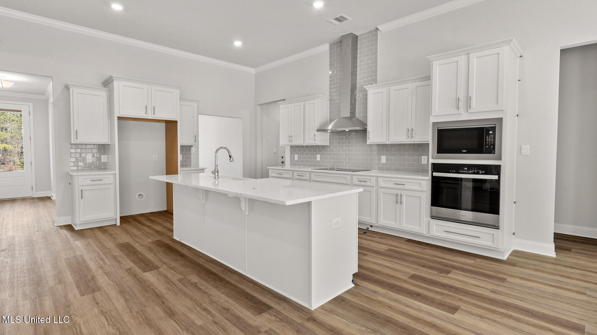 17117 River Hills Drive Property Photo 11