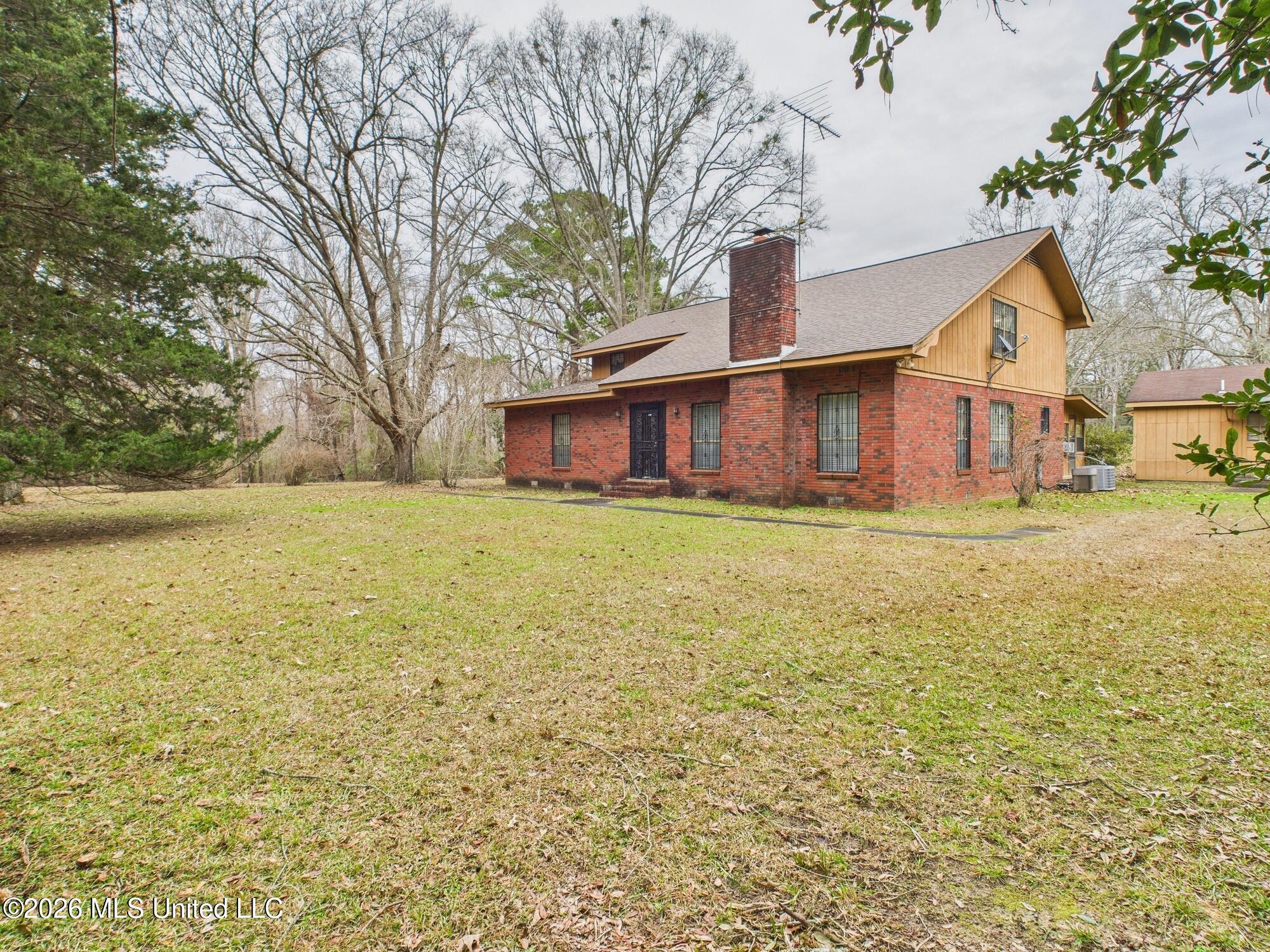 576 Franklin Road Property Photo 3