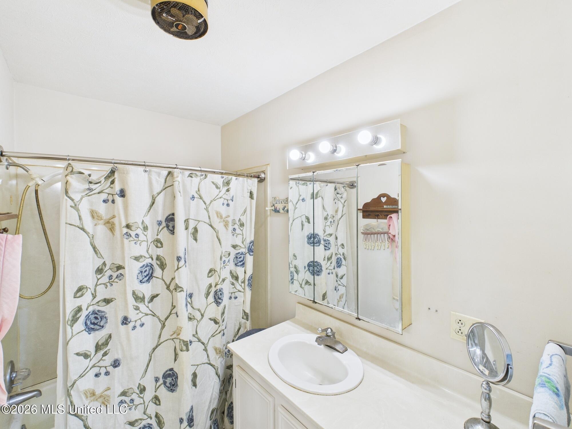 576 Franklin Road Property Photo 12